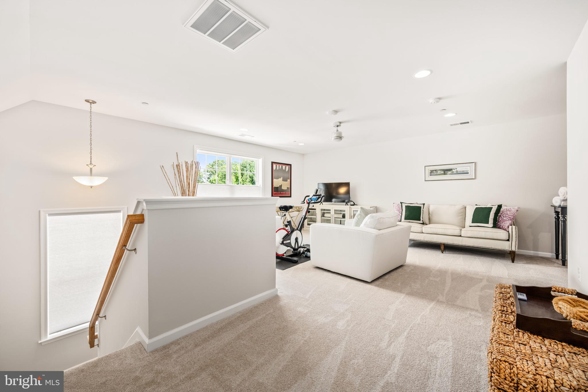 EASTON VILLAGE - Residential