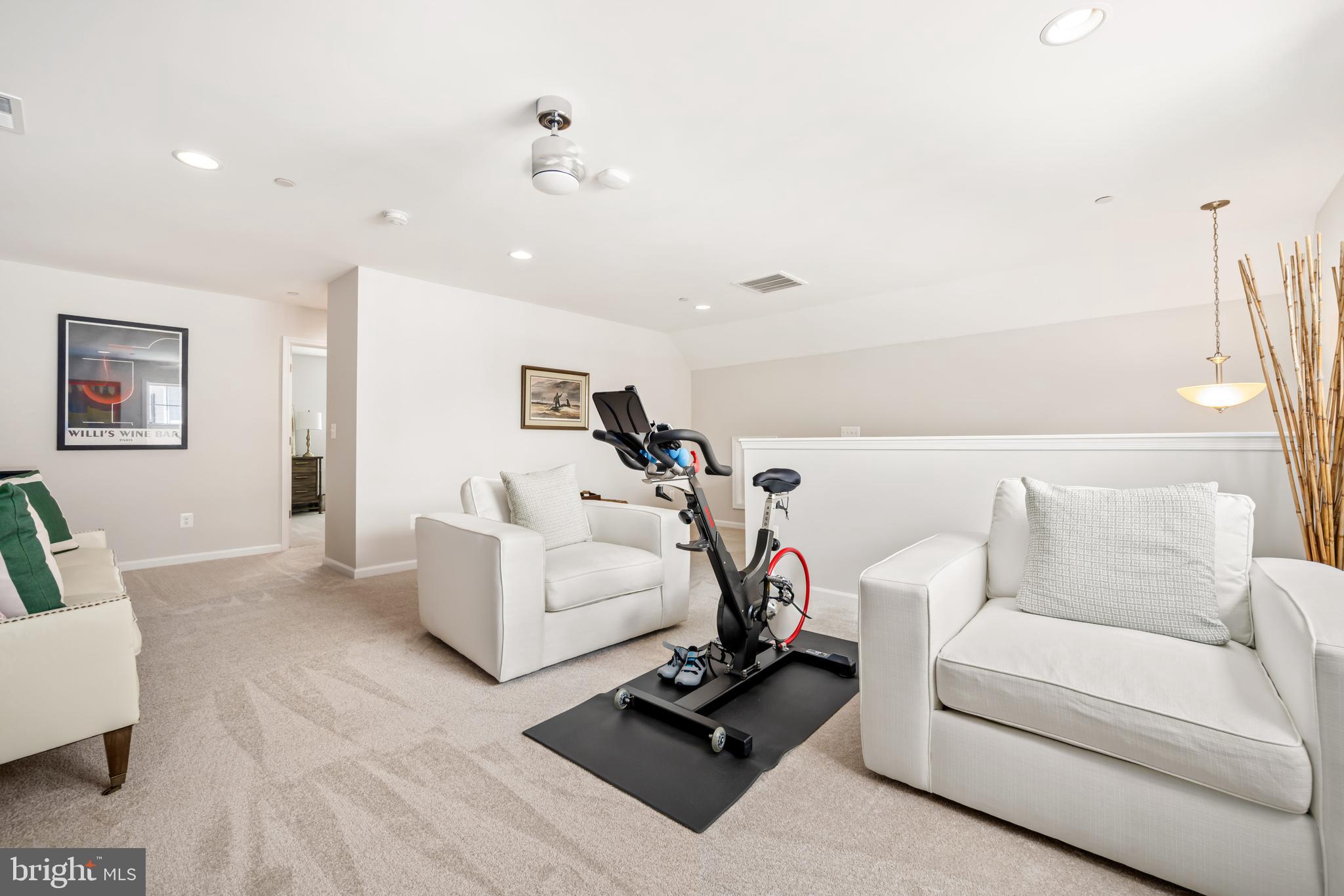 EASTON VILLAGE - Residential