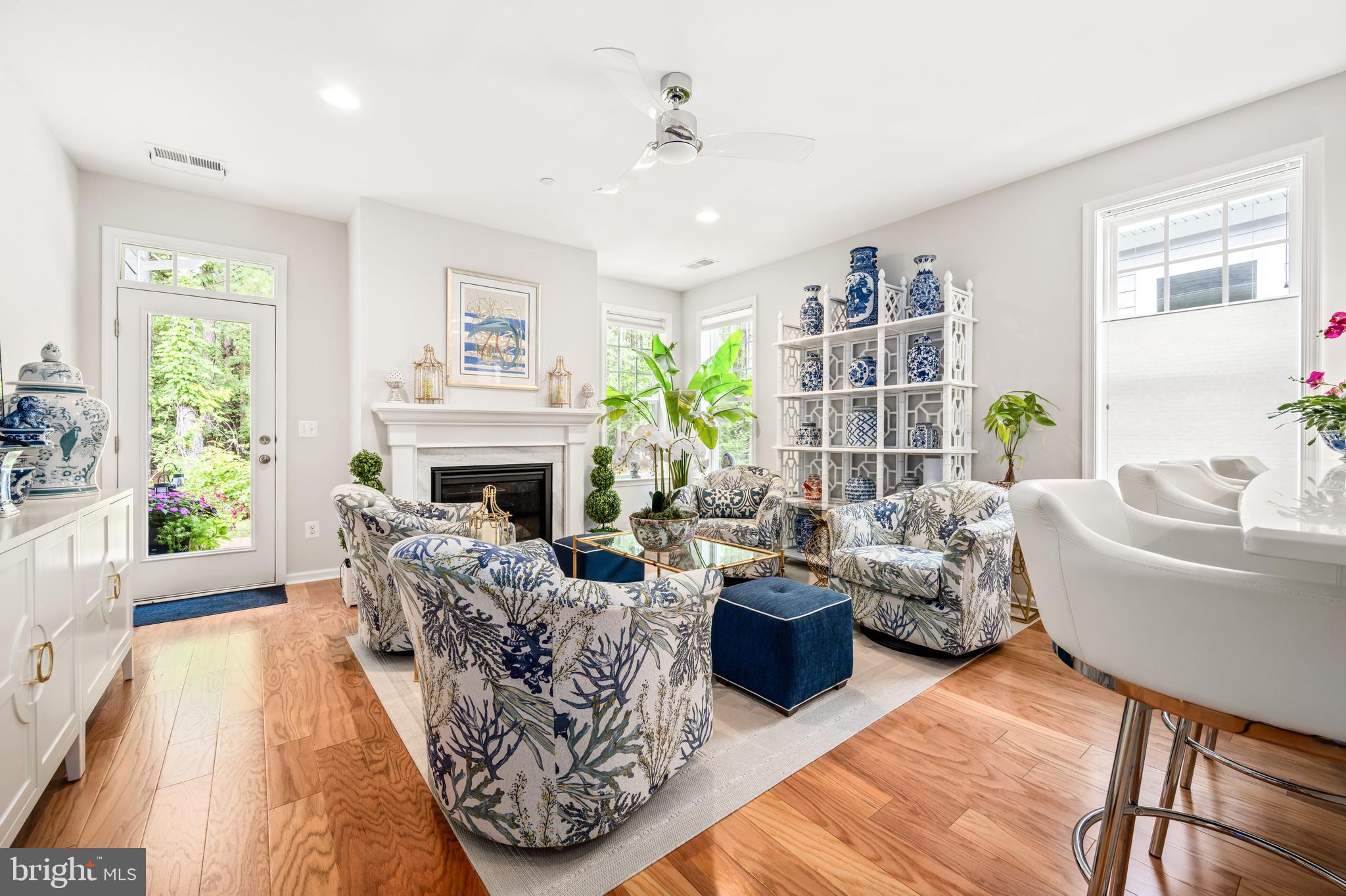 EASTON VILLAGE - Residential