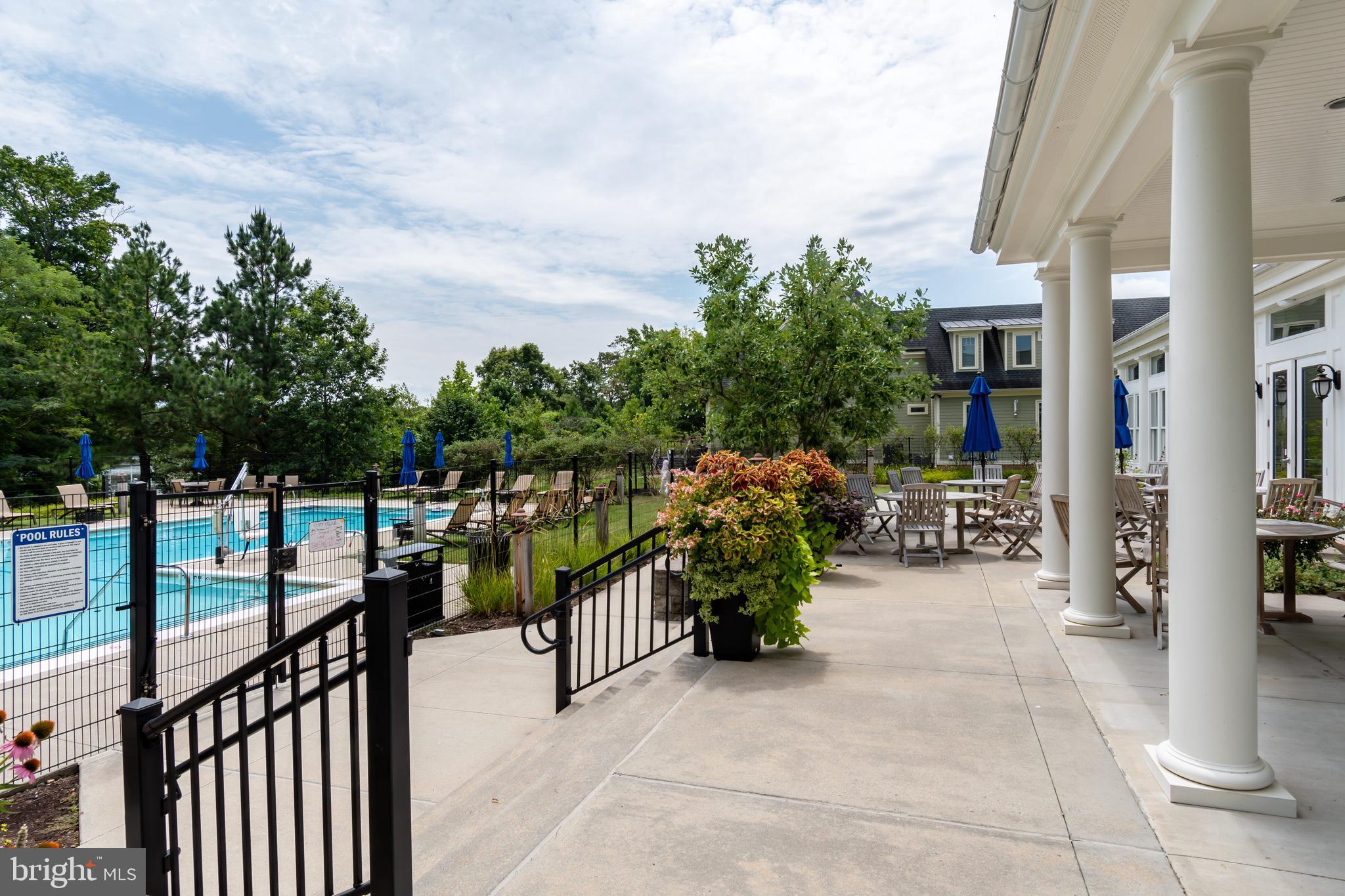 EASTON VILLAGE - Residential