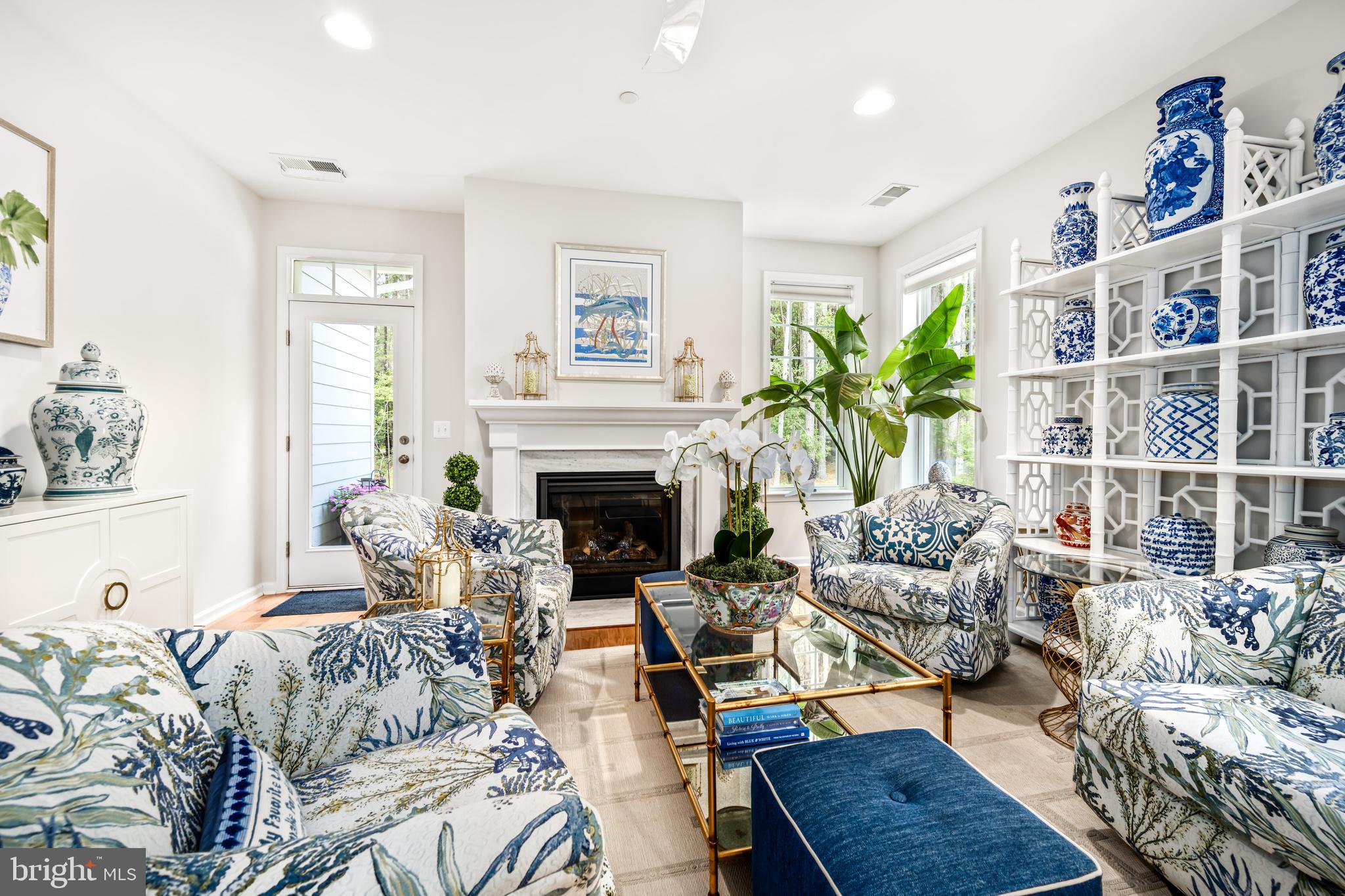 EASTON VILLAGE - Residential