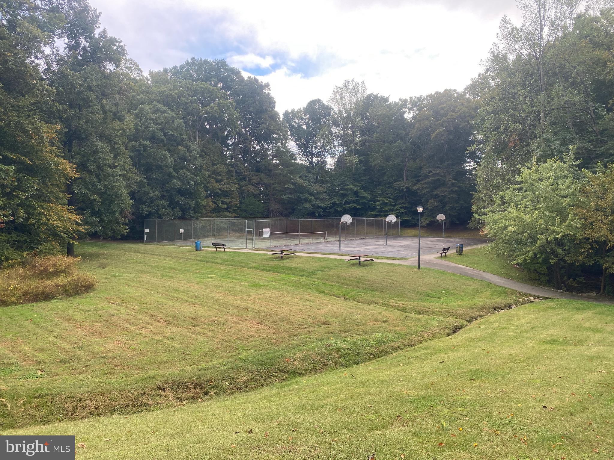 LORTON STATION NORTH CND - Residential