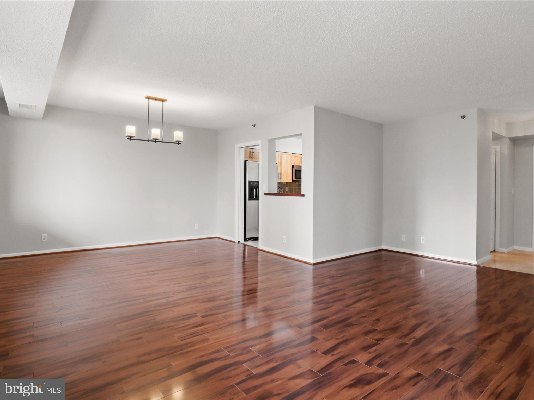 SKYLINE SQUARE CONDO - Residential Lease