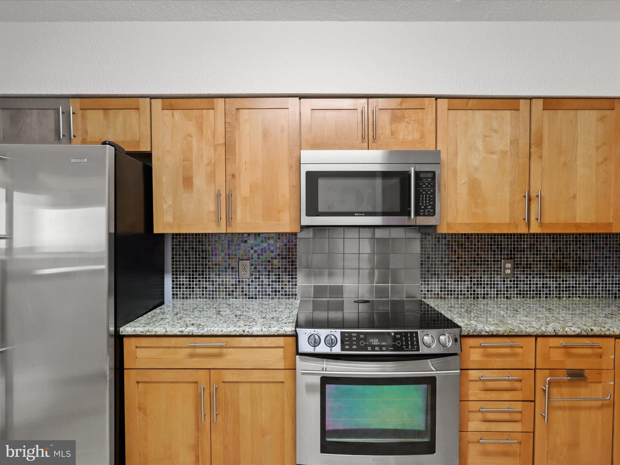 SKYLINE SQUARE CONDO - Residential Lease