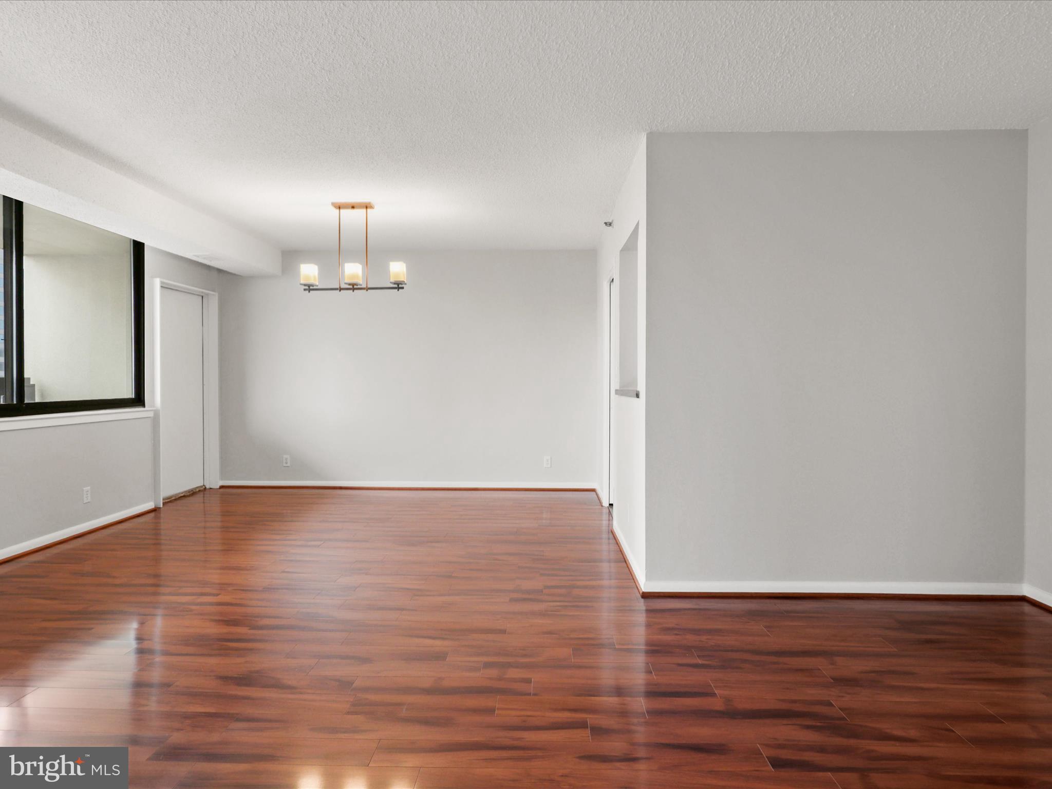 SKYLINE SQUARE CONDO - Residential Lease