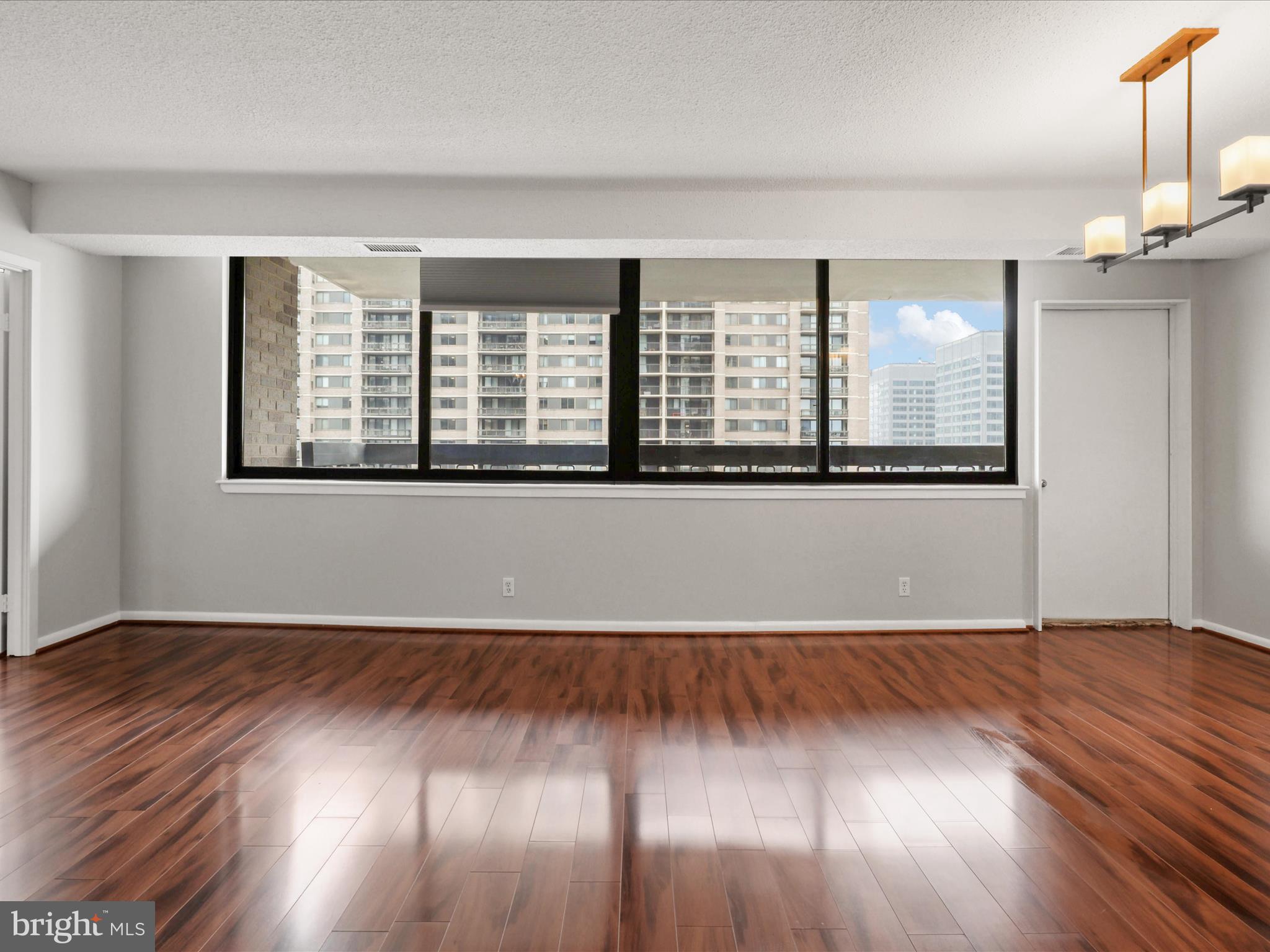 SKYLINE SQUARE CONDO - Residential Lease
