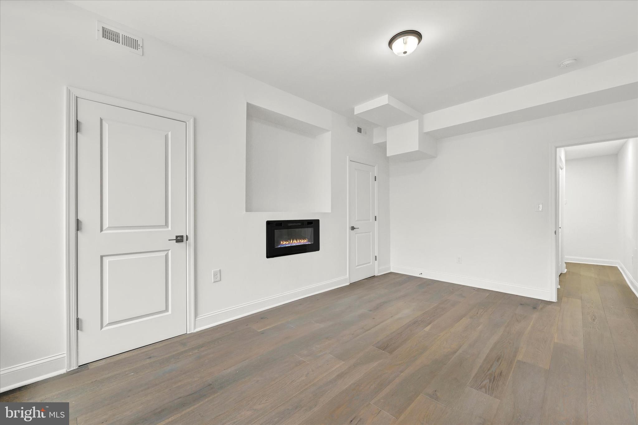 RESERVOIR HILL - Residential