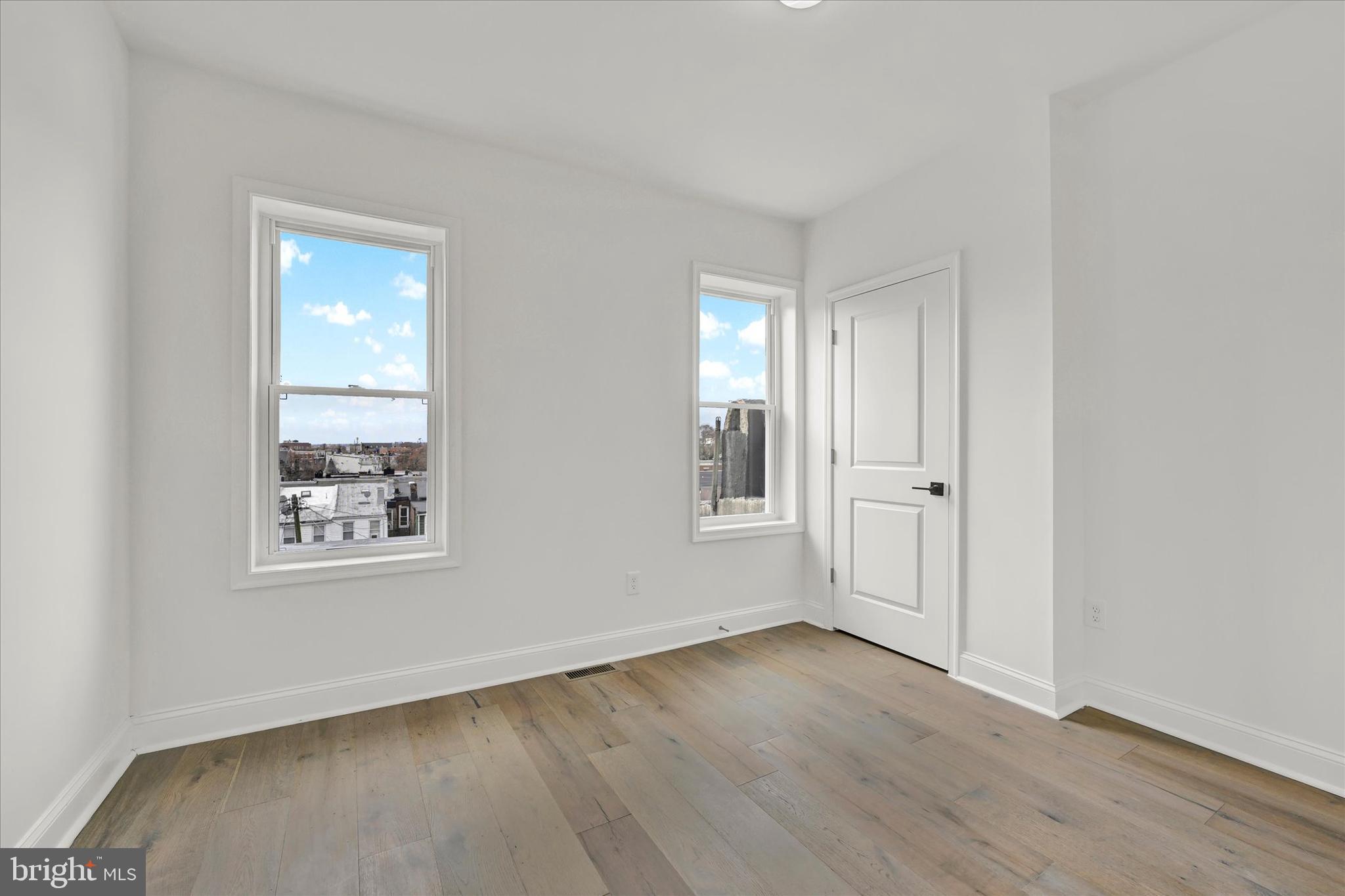 RESERVOIR HILL - Residential