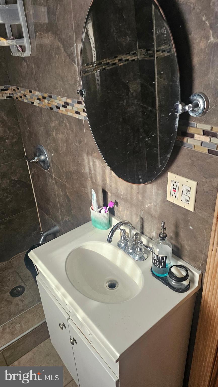 TACONY - Residential