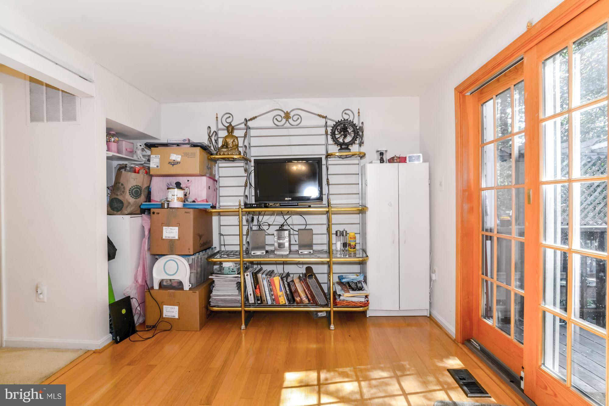 BURKE CENTRE - Residential