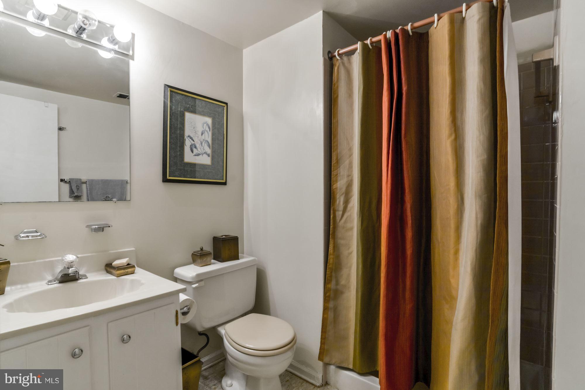 BURKE CENTRE - Residential