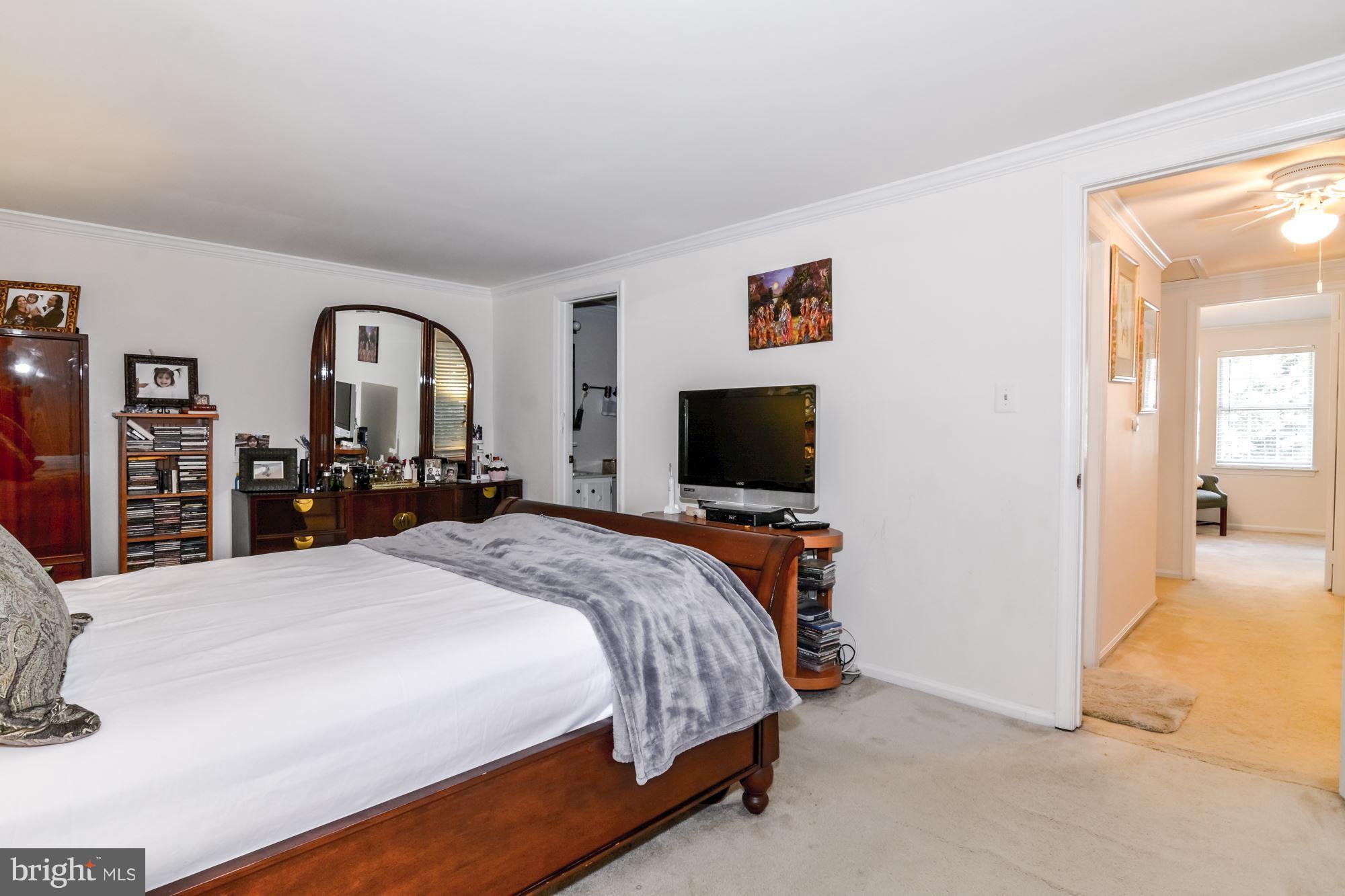 BURKE CENTRE - Residential