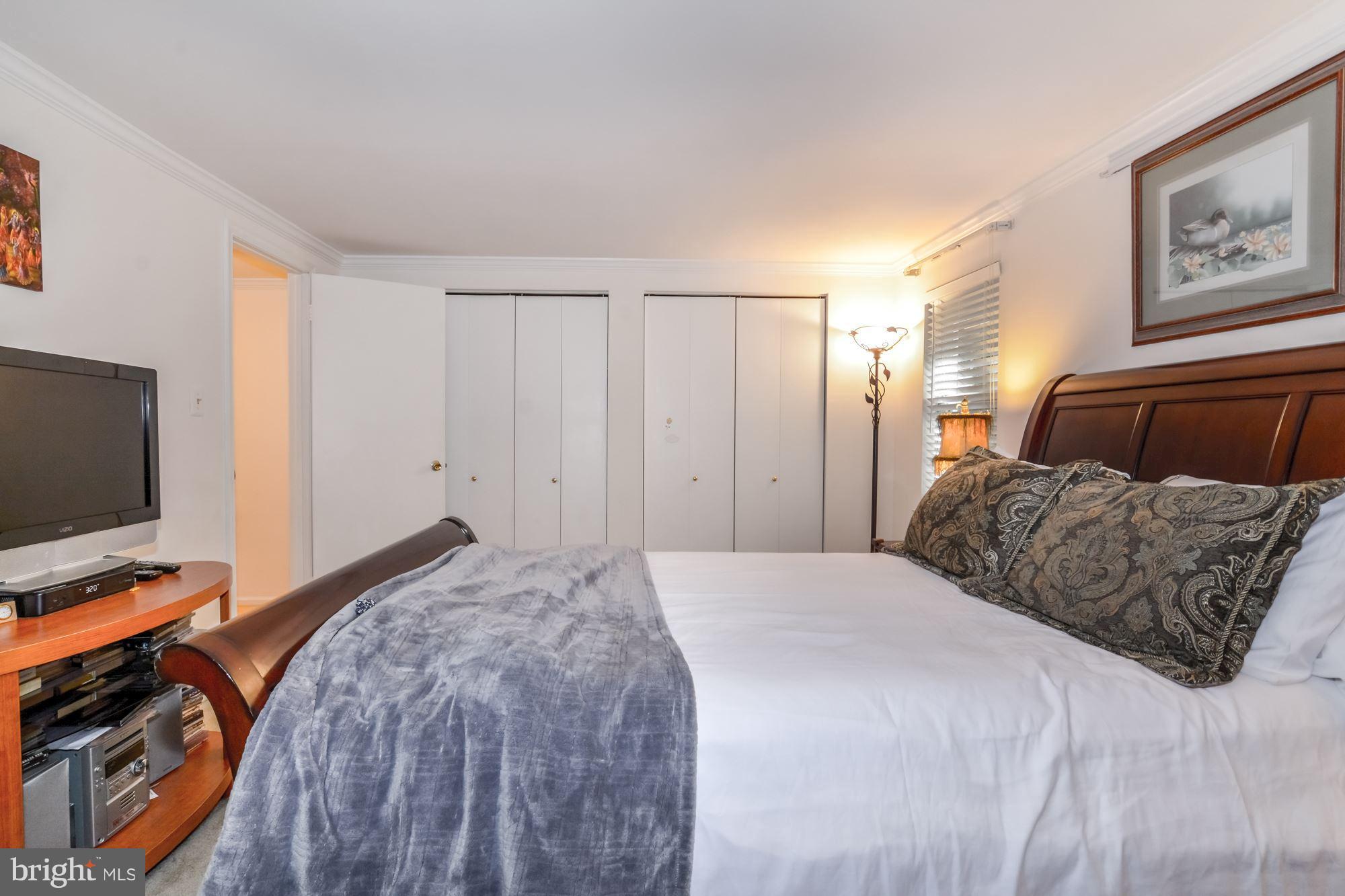 BURKE CENTRE - Residential