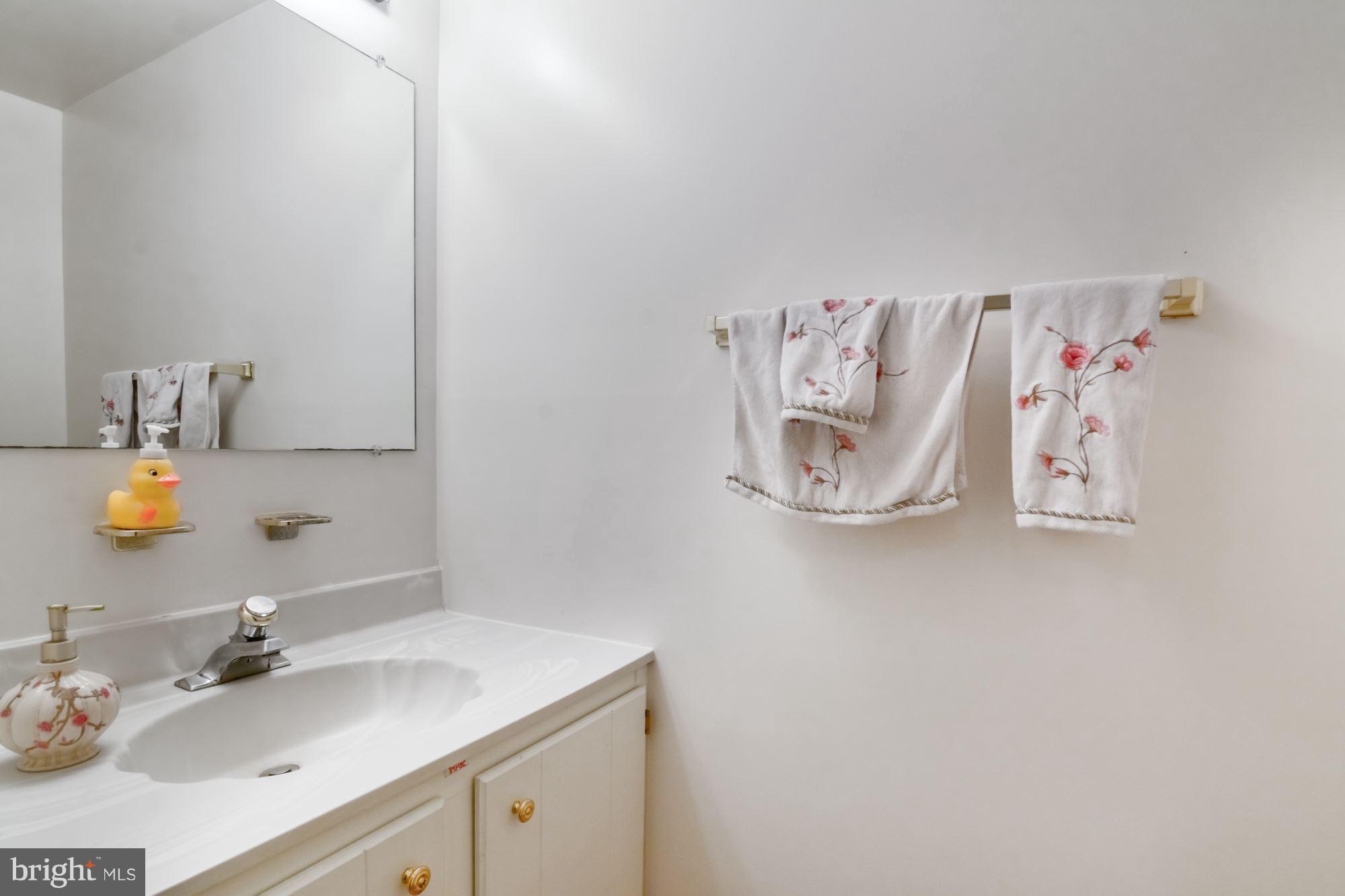 BURKE CENTRE - Residential