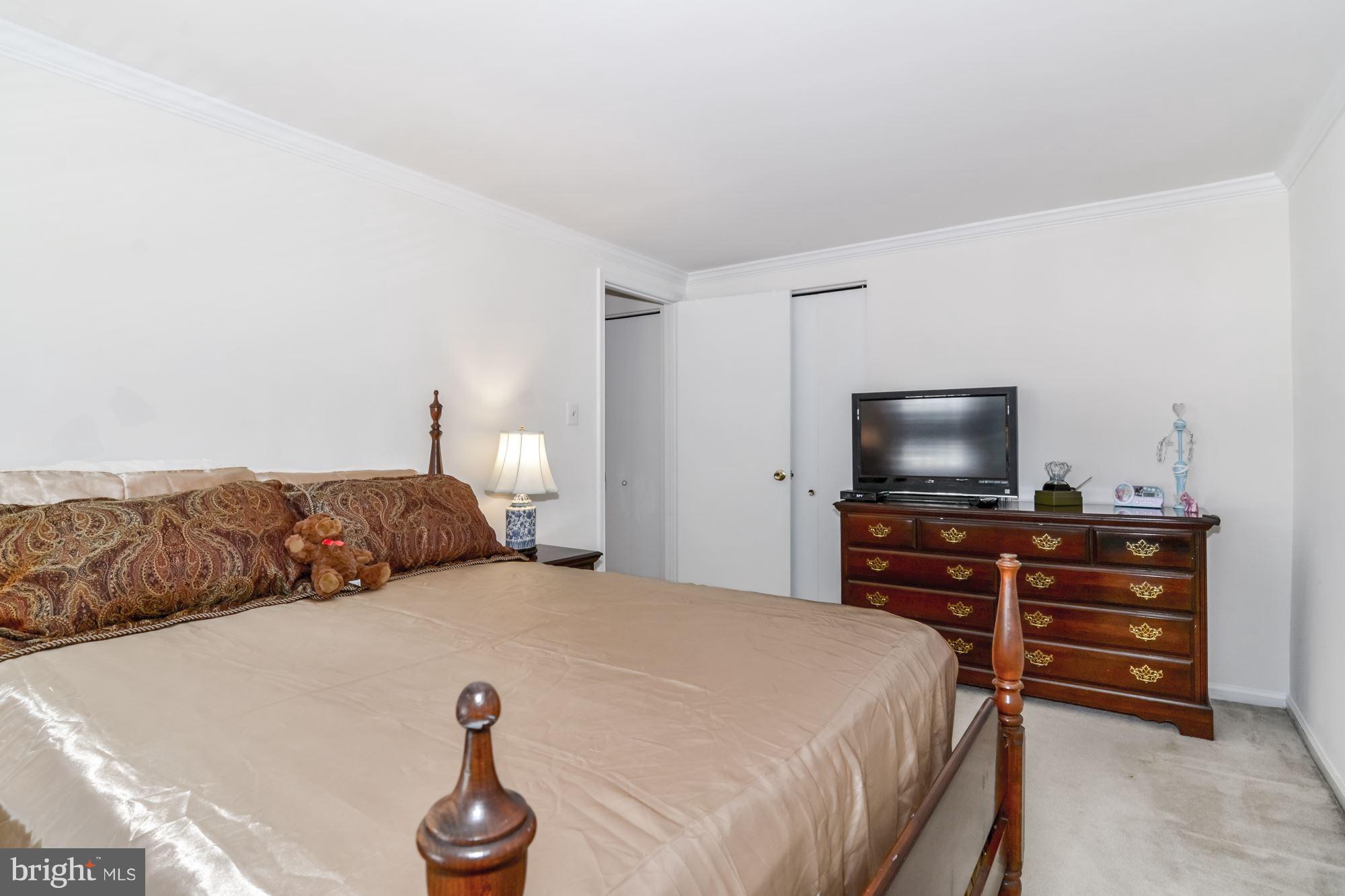 BURKE CENTRE - Residential