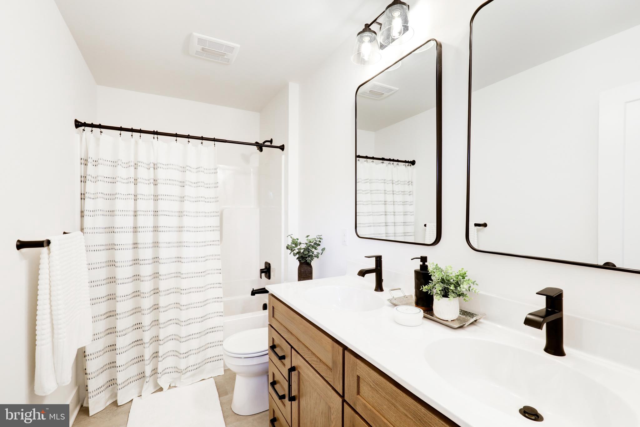 PARKSIDE AT LAMPETER - Residential