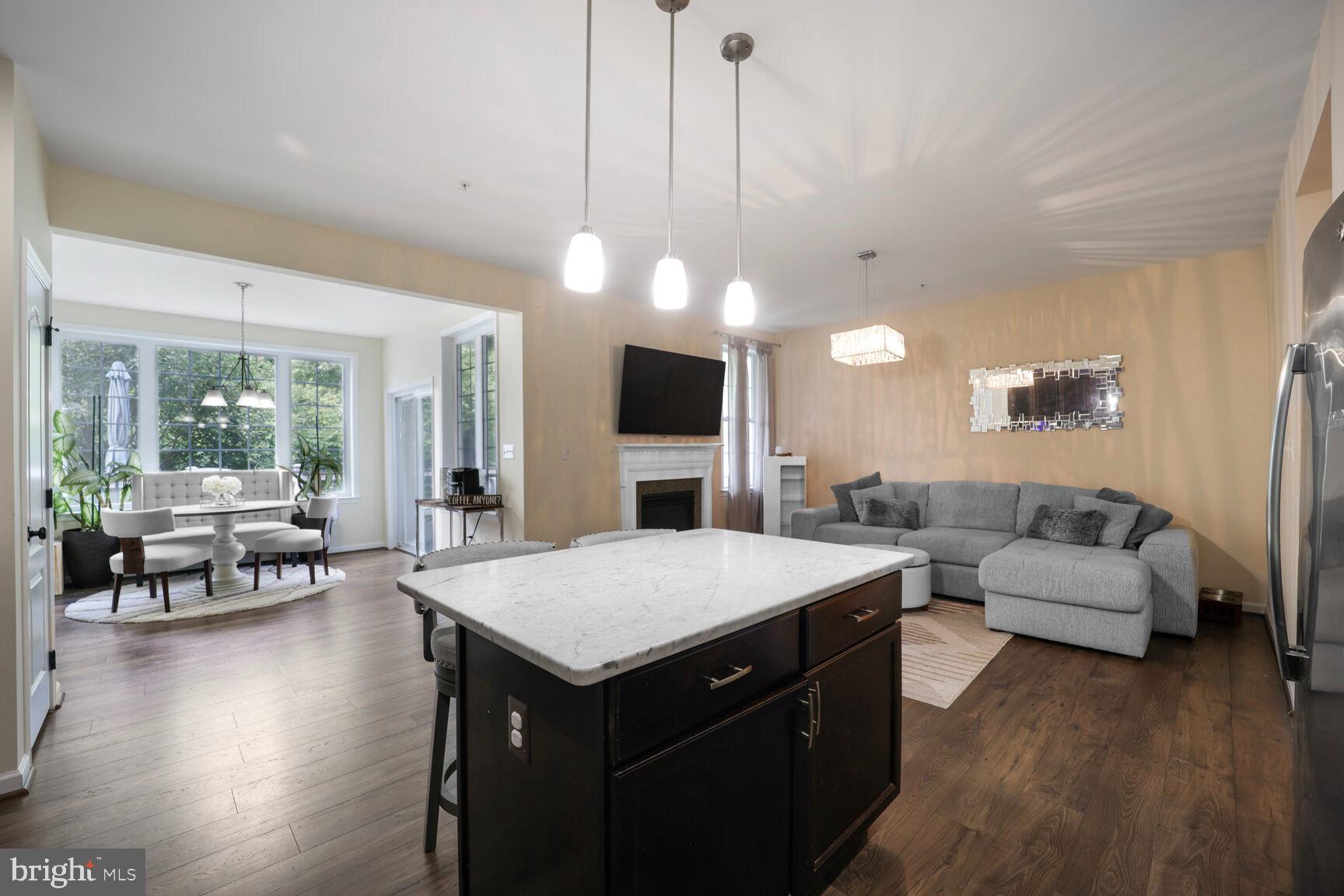 MARLBORO RIDGE - Residential