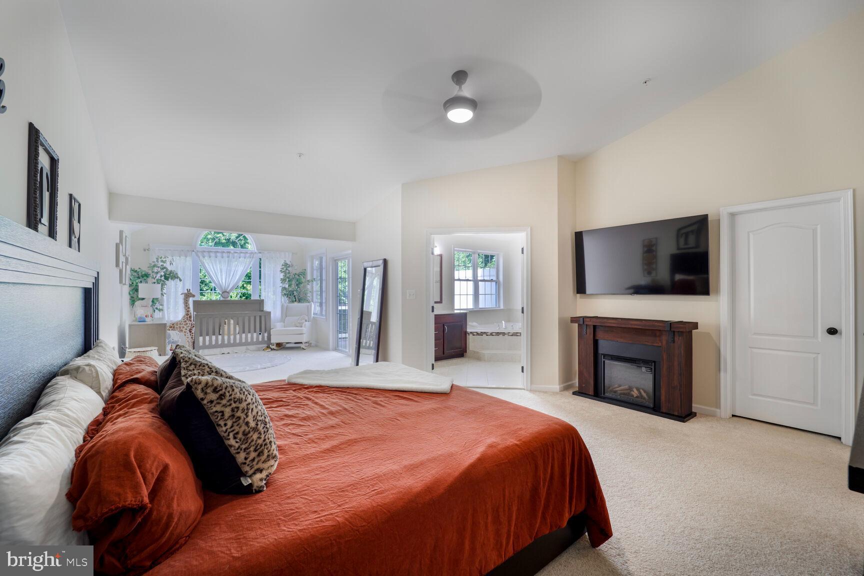 MARLBORO RIDGE - Residential