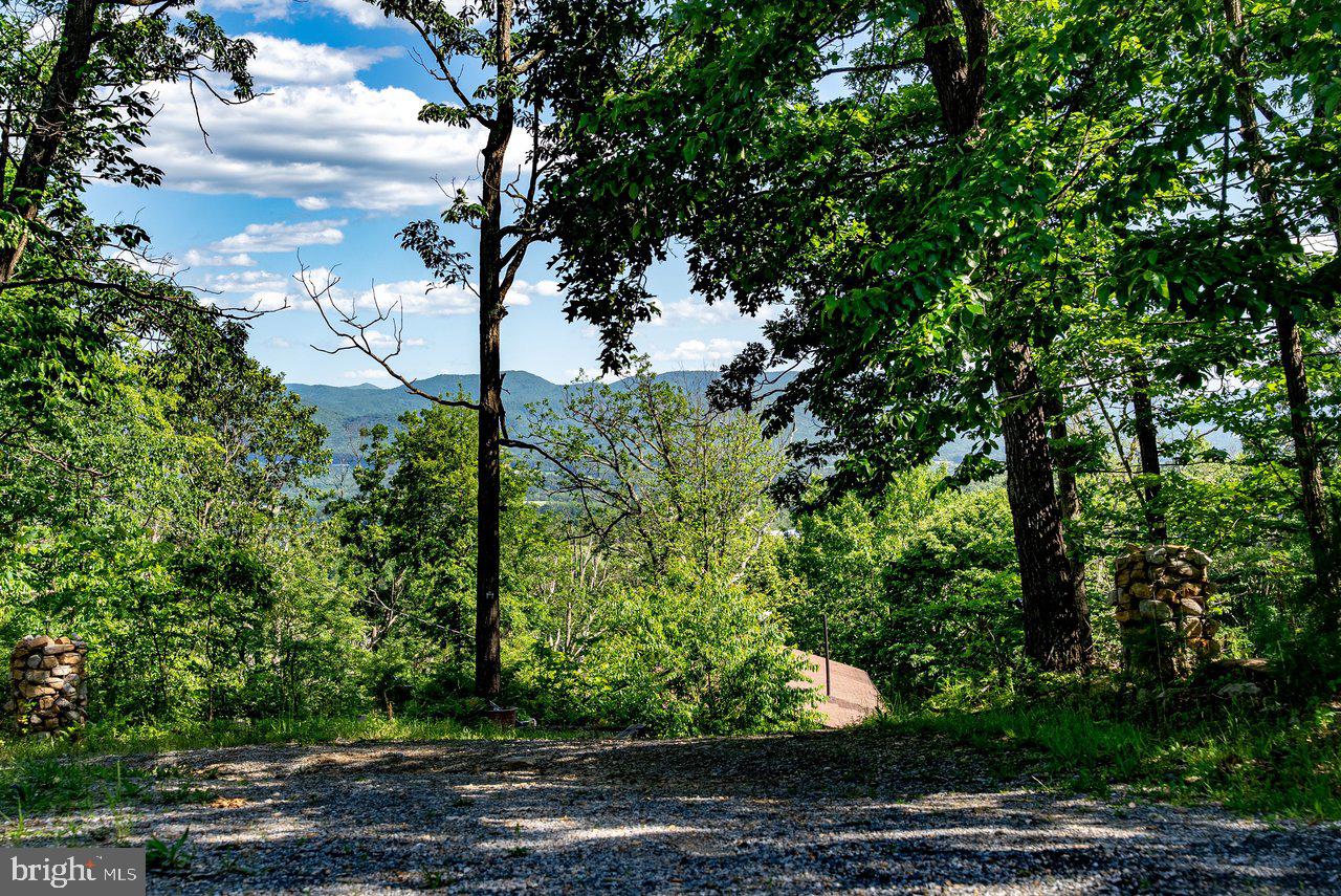 BATTLE CREEK FOREST - Residential