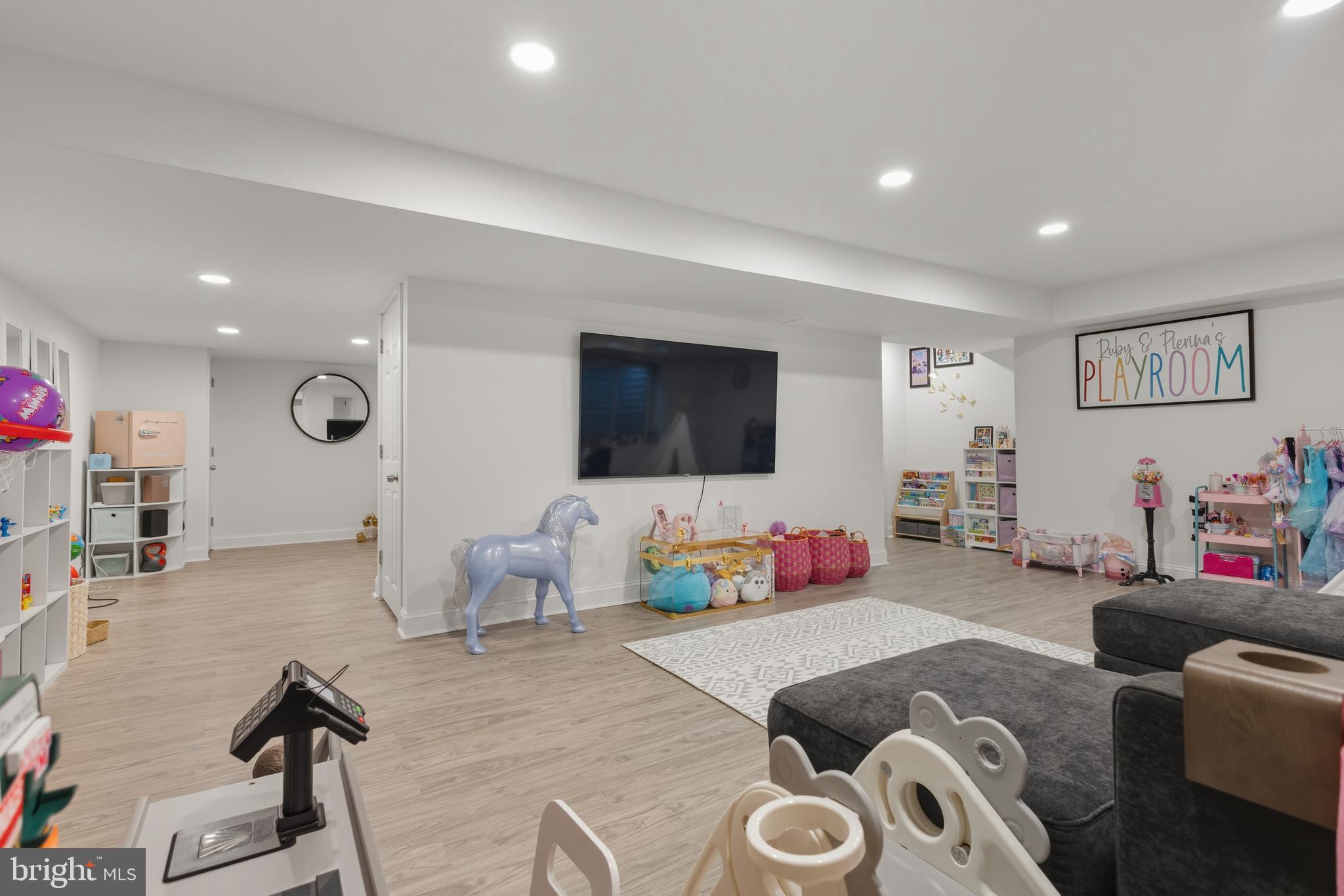 DOWNINGTOWN - Residential