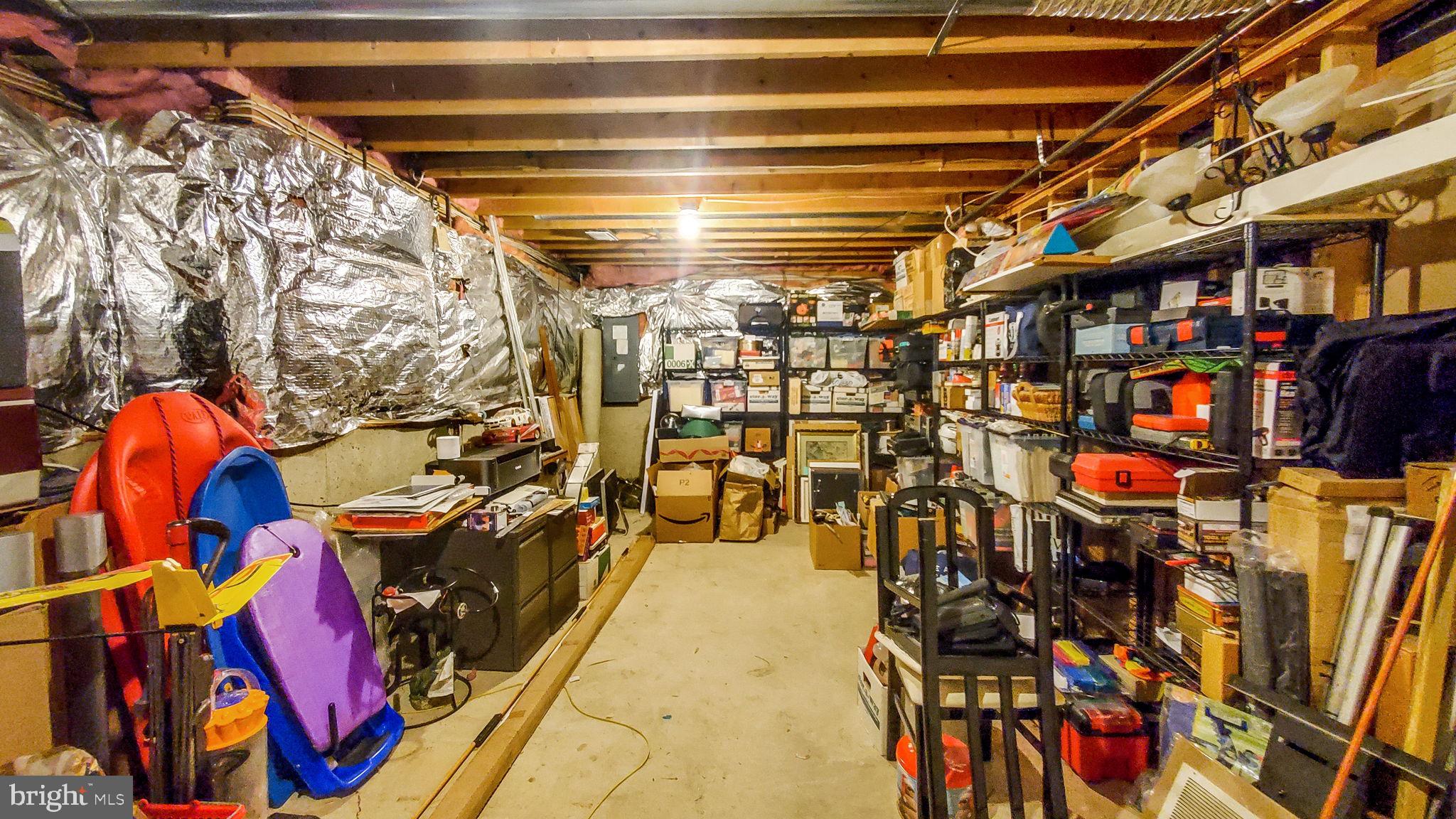 NEELSVILLE ESTATES - Residential