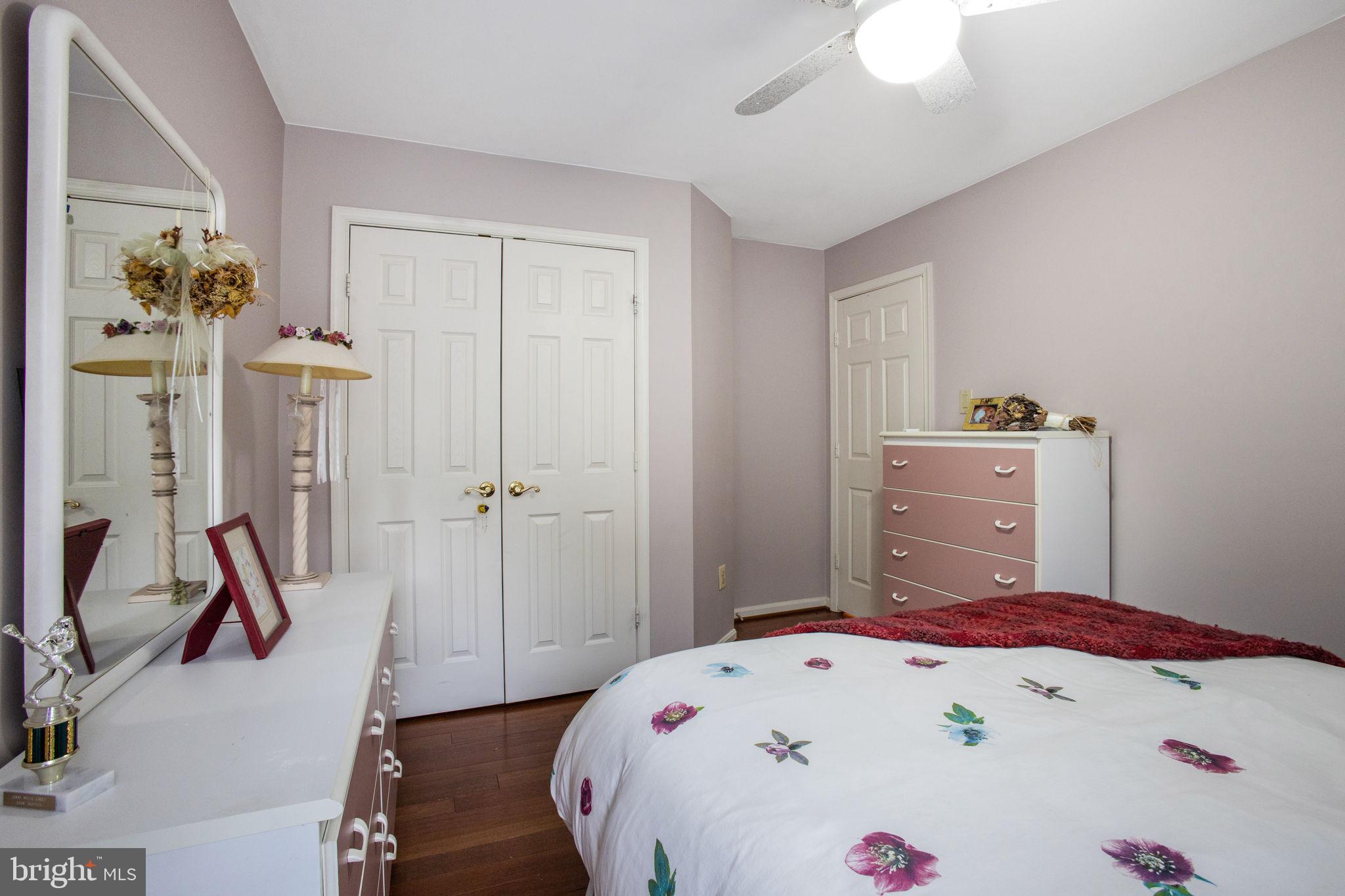 NEELSVILLE ESTATES - Residential