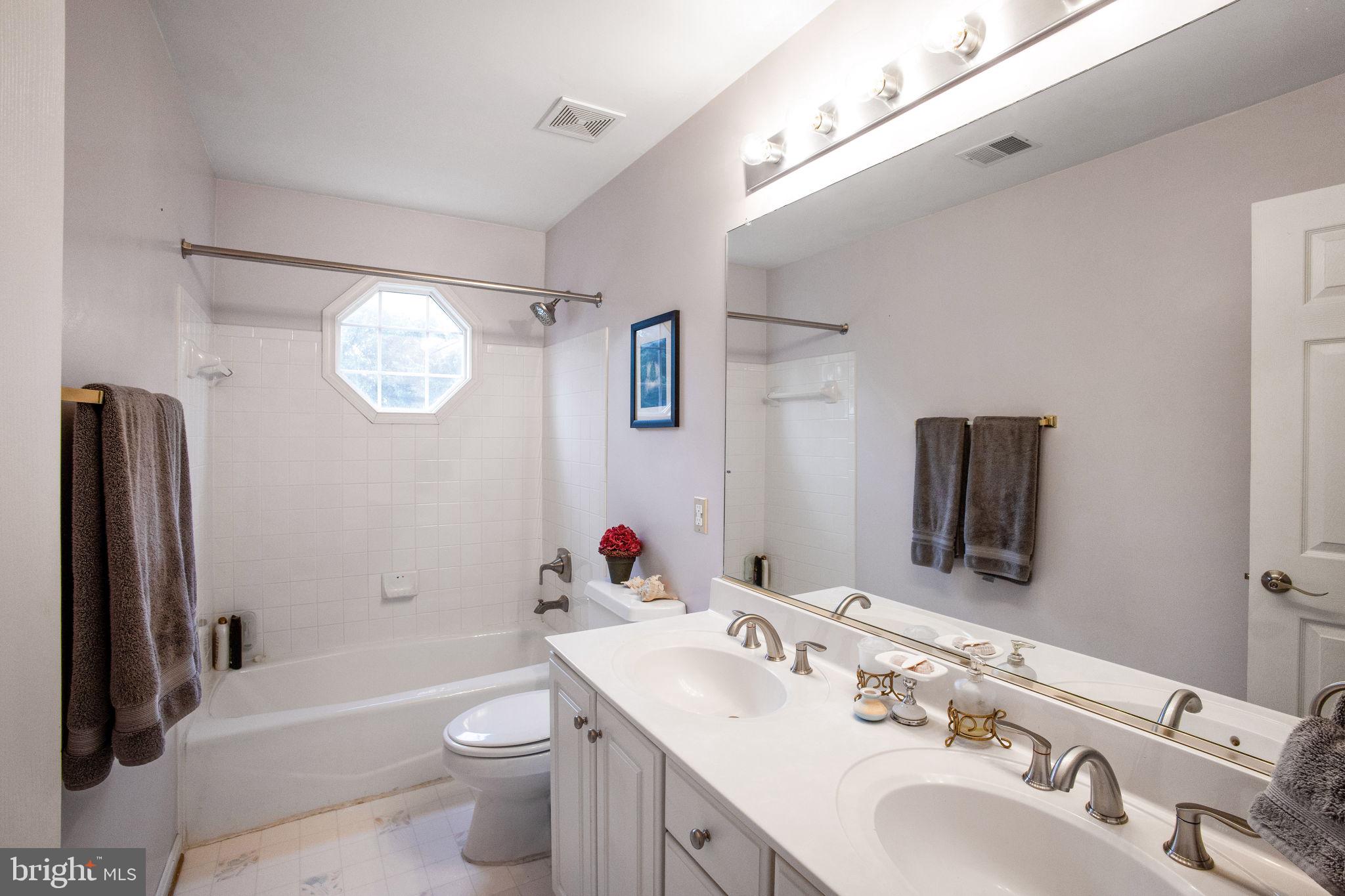 NEELSVILLE ESTATES - Residential