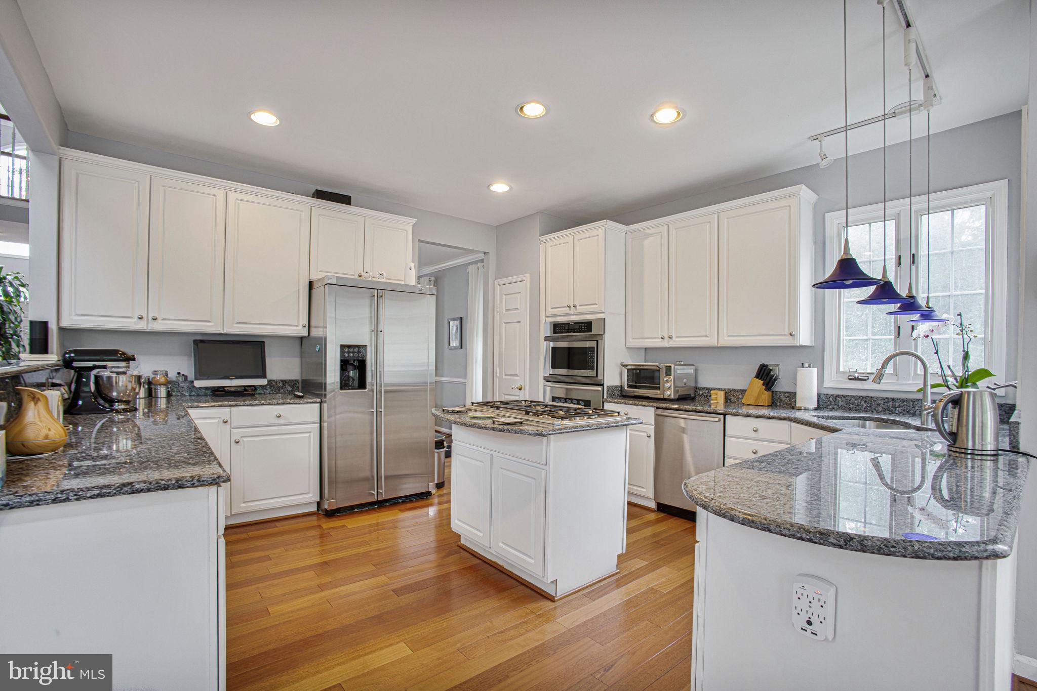 NEELSVILLE ESTATES - Residential