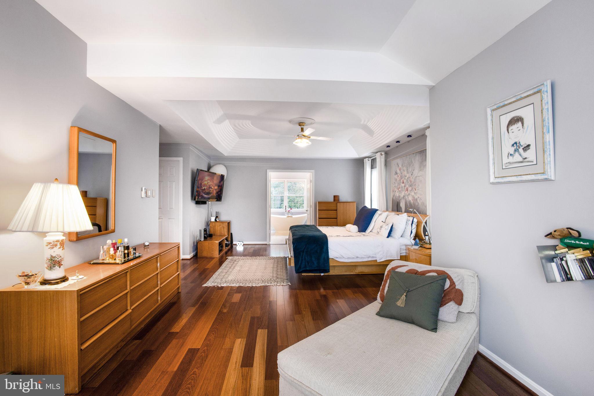 NEELSVILLE ESTATES - Residential