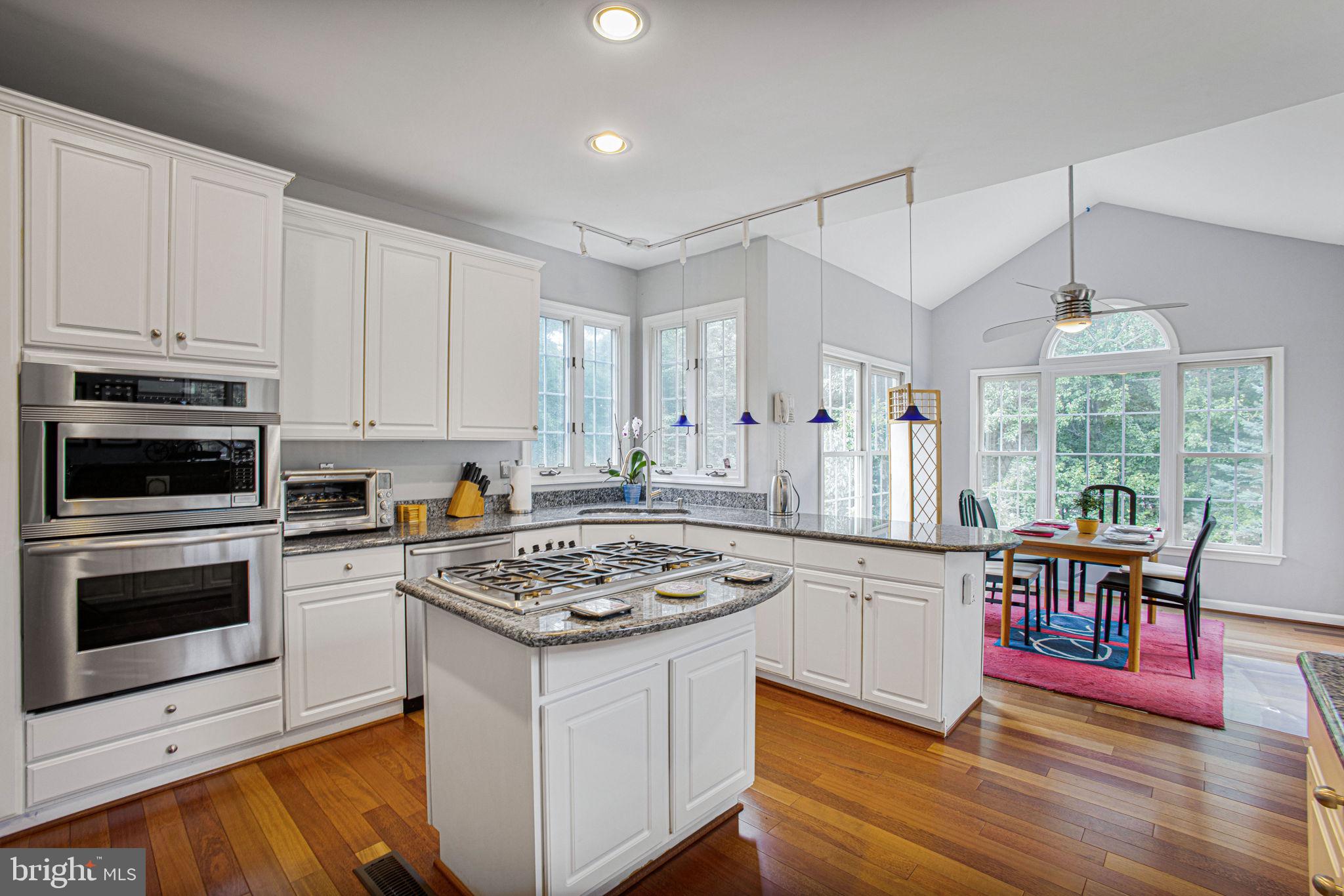 NEELSVILLE ESTATES - Residential