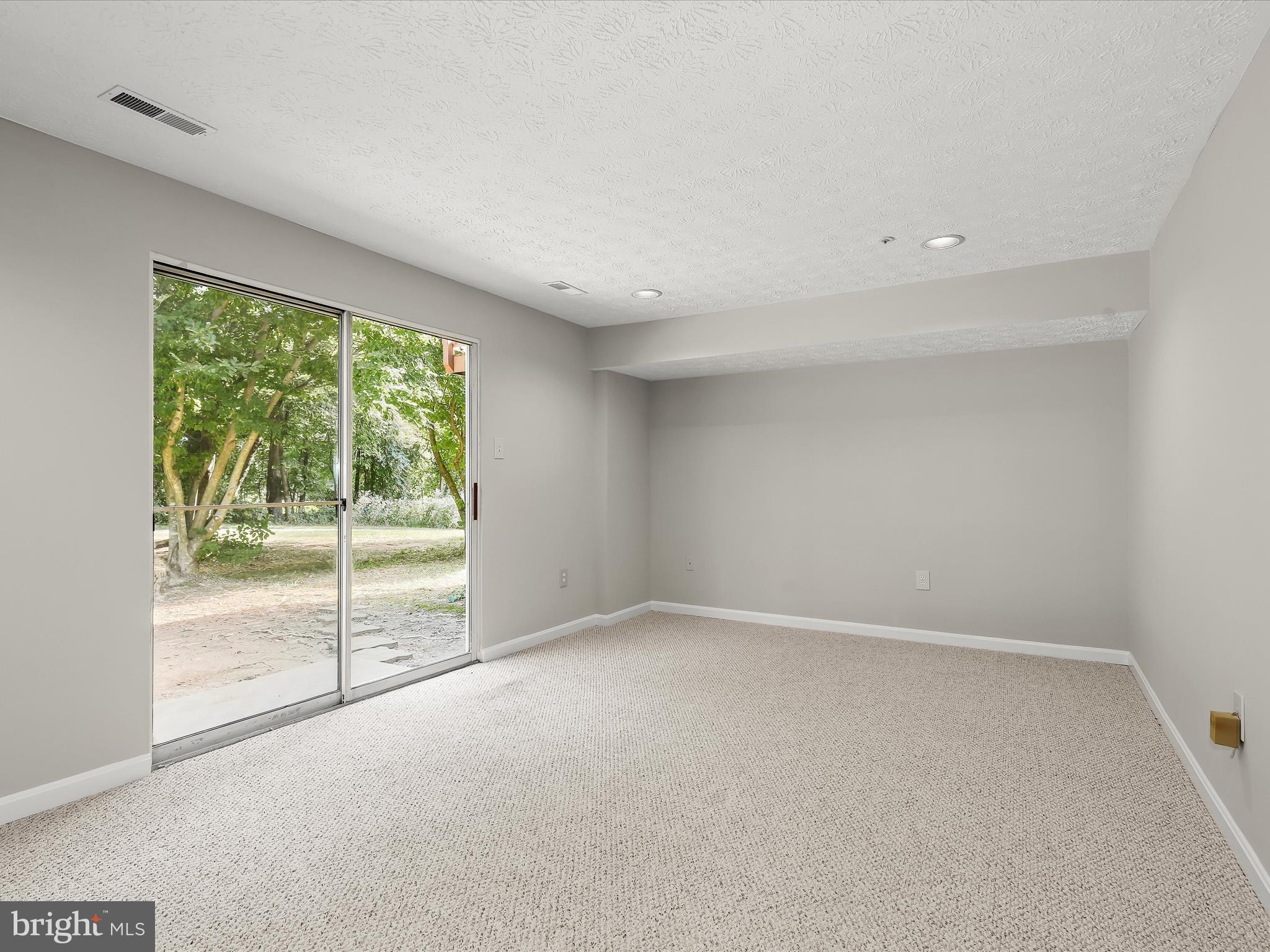 SNOWDEN RIDGE - Residential