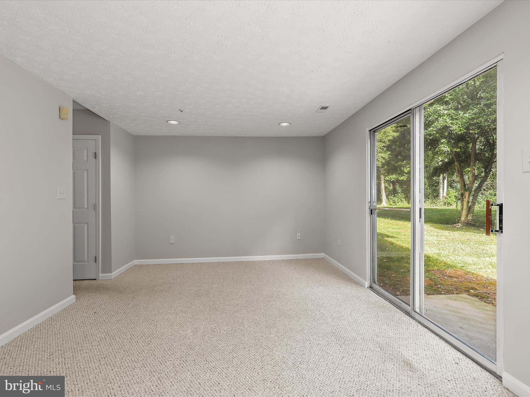 SNOWDEN RIDGE - Residential