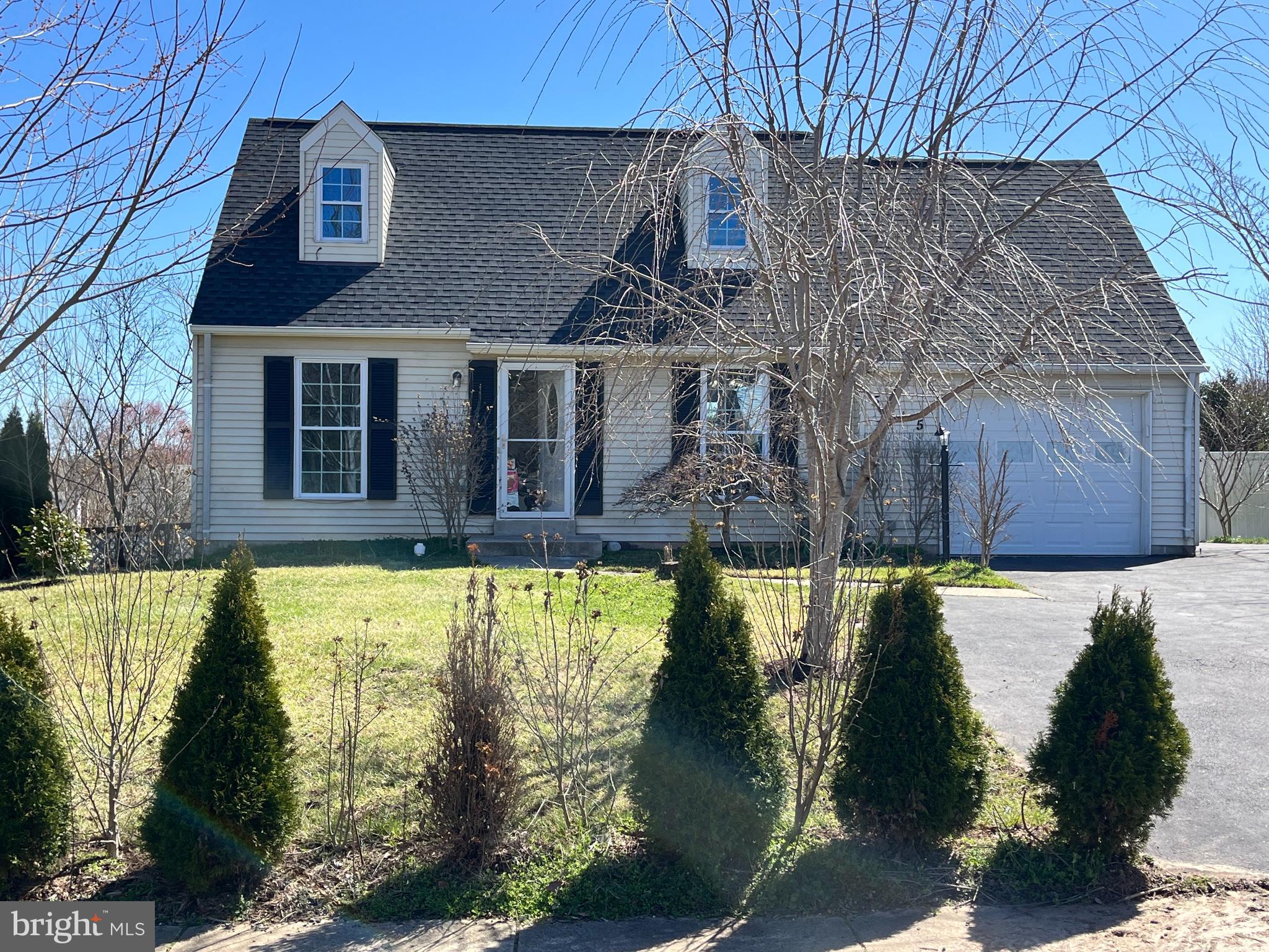 DALE CITY - Residential Lease