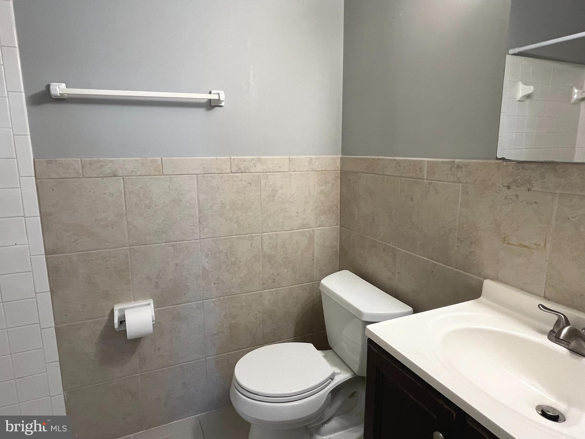 DALE CITY - Residential Lease