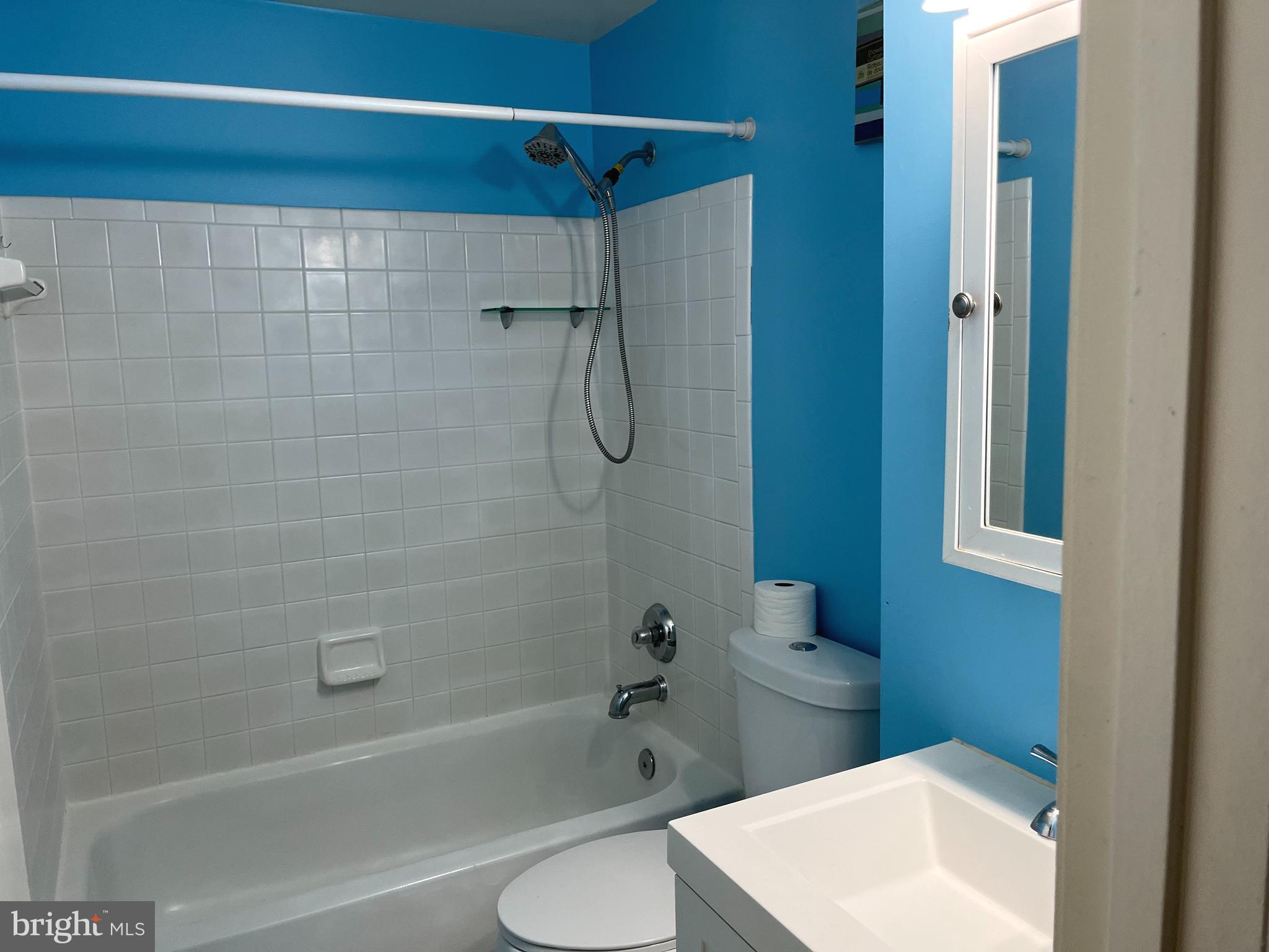 DALE CITY - Residential Lease