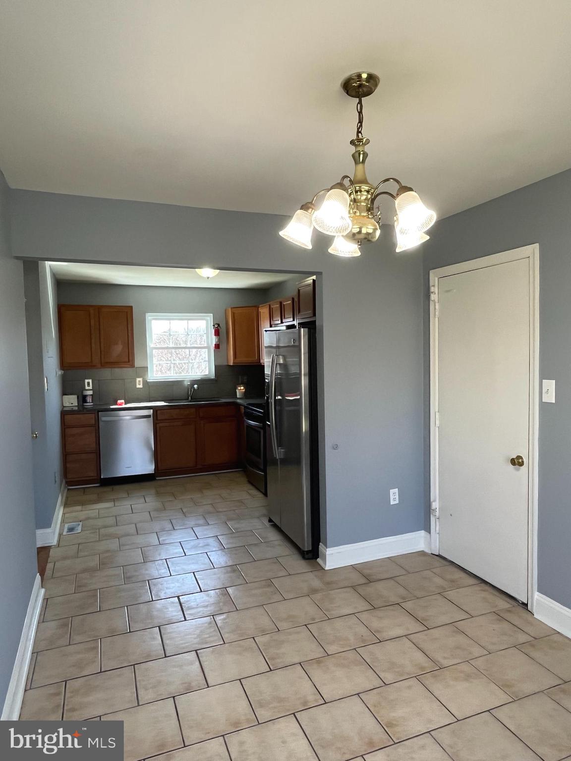 DALE CITY - Residential Lease