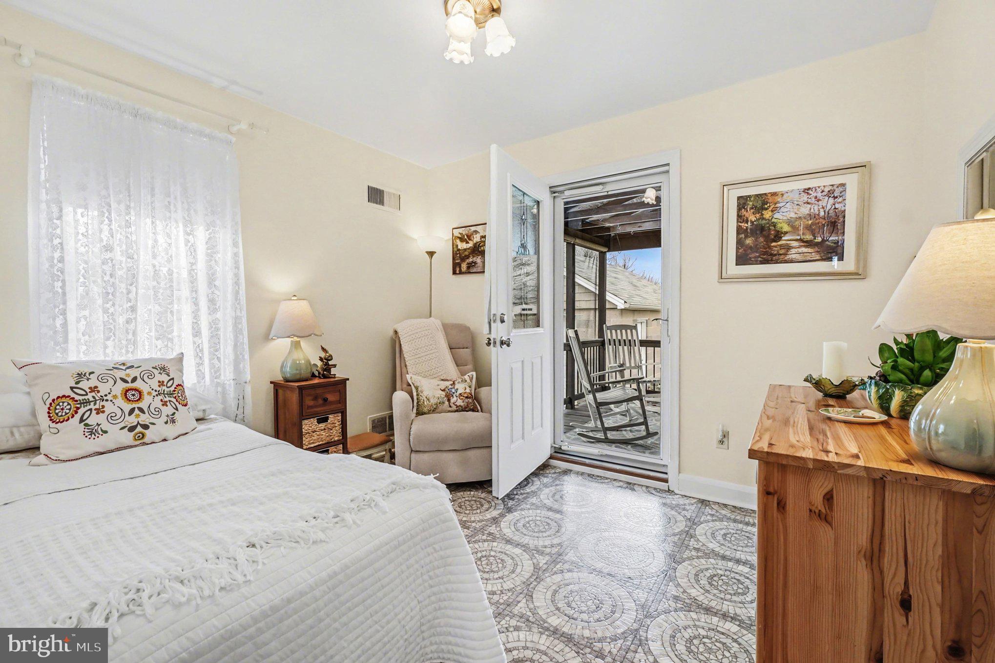 CHESAPEAKE TERRACE - Residential