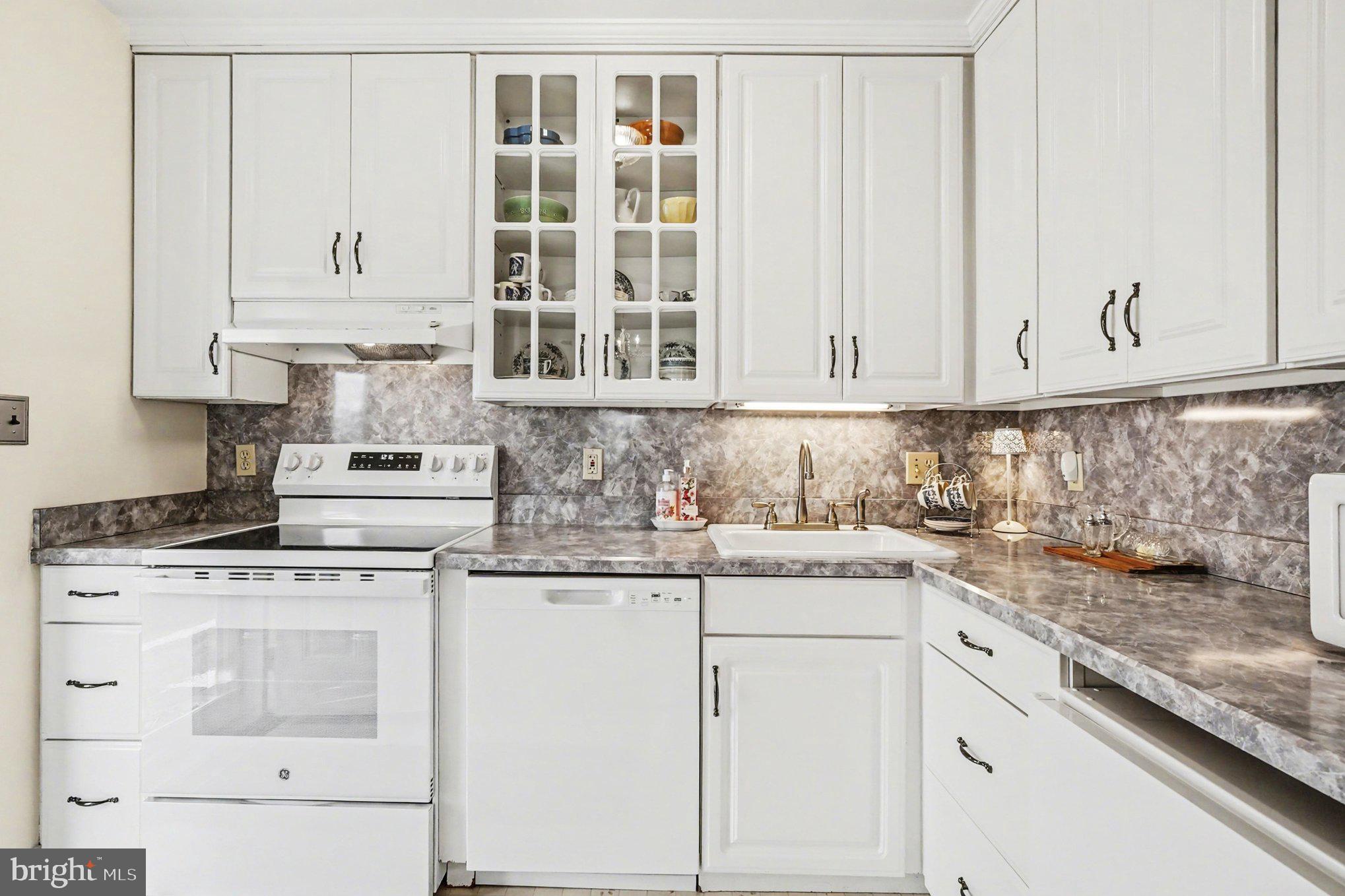 CHESAPEAKE TERRACE - Residential