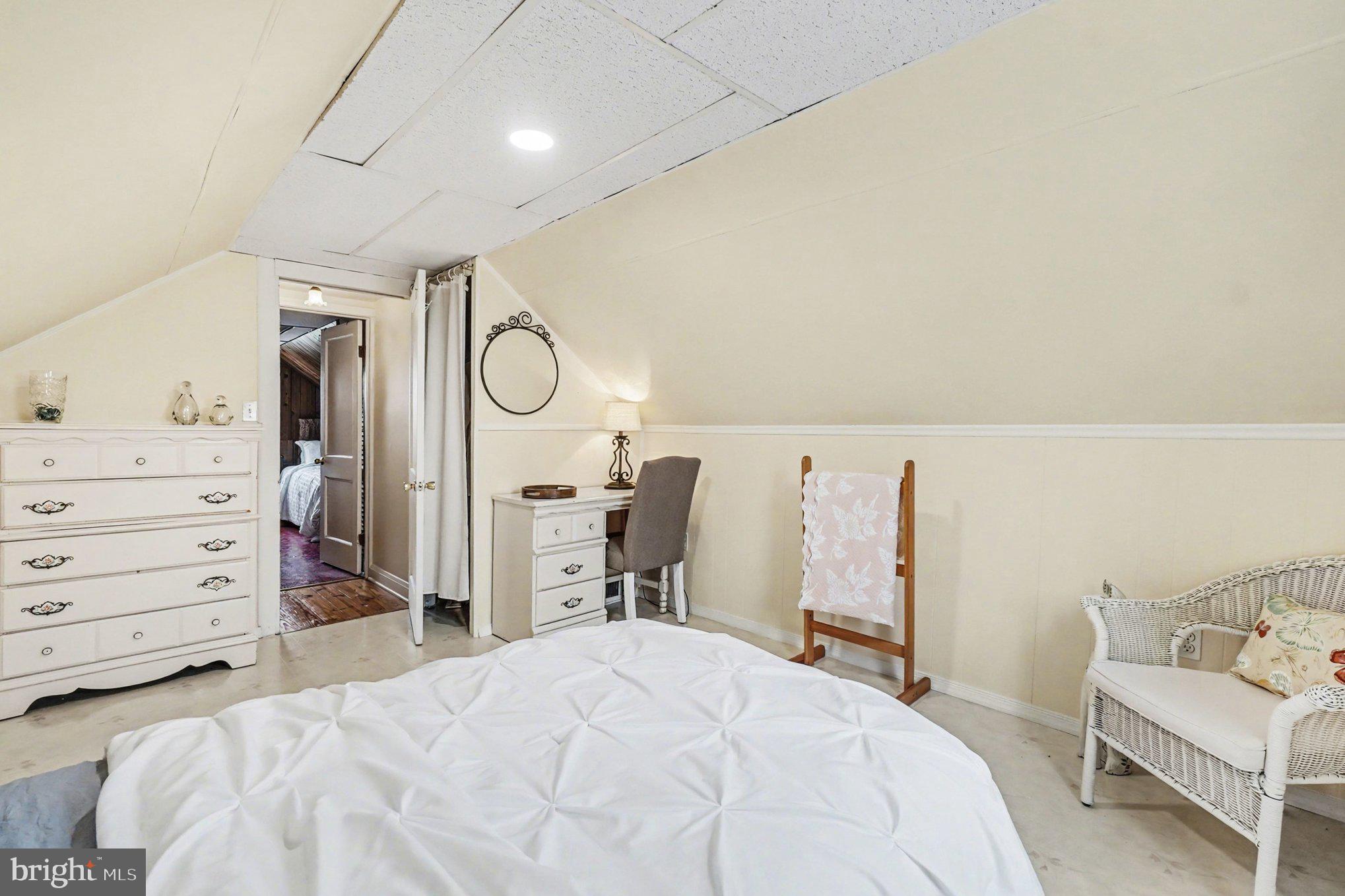 CHESAPEAKE TERRACE - Residential