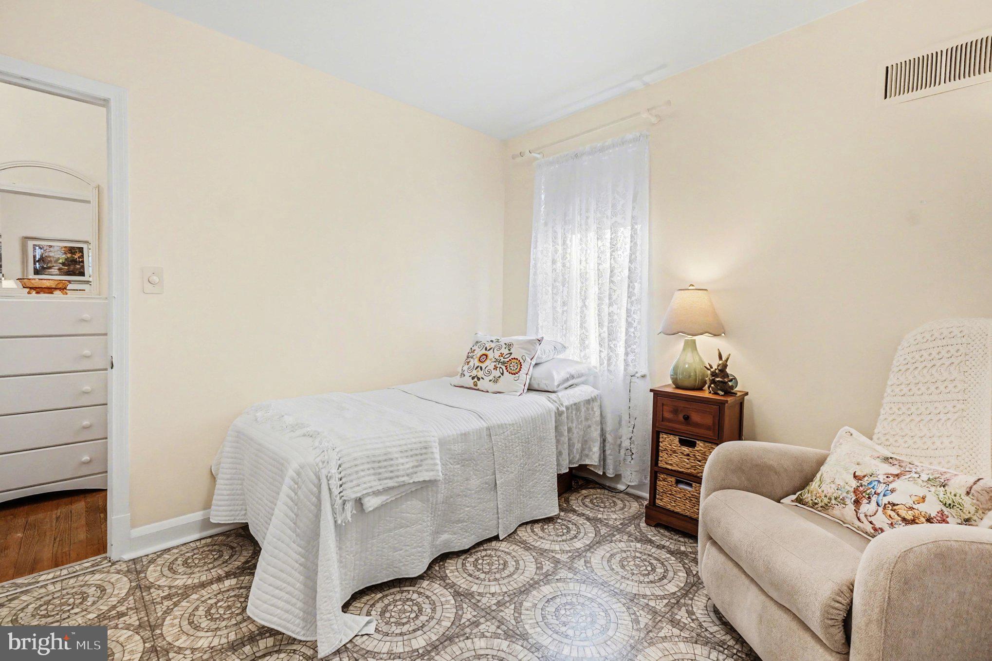 CHESAPEAKE TERRACE - Residential