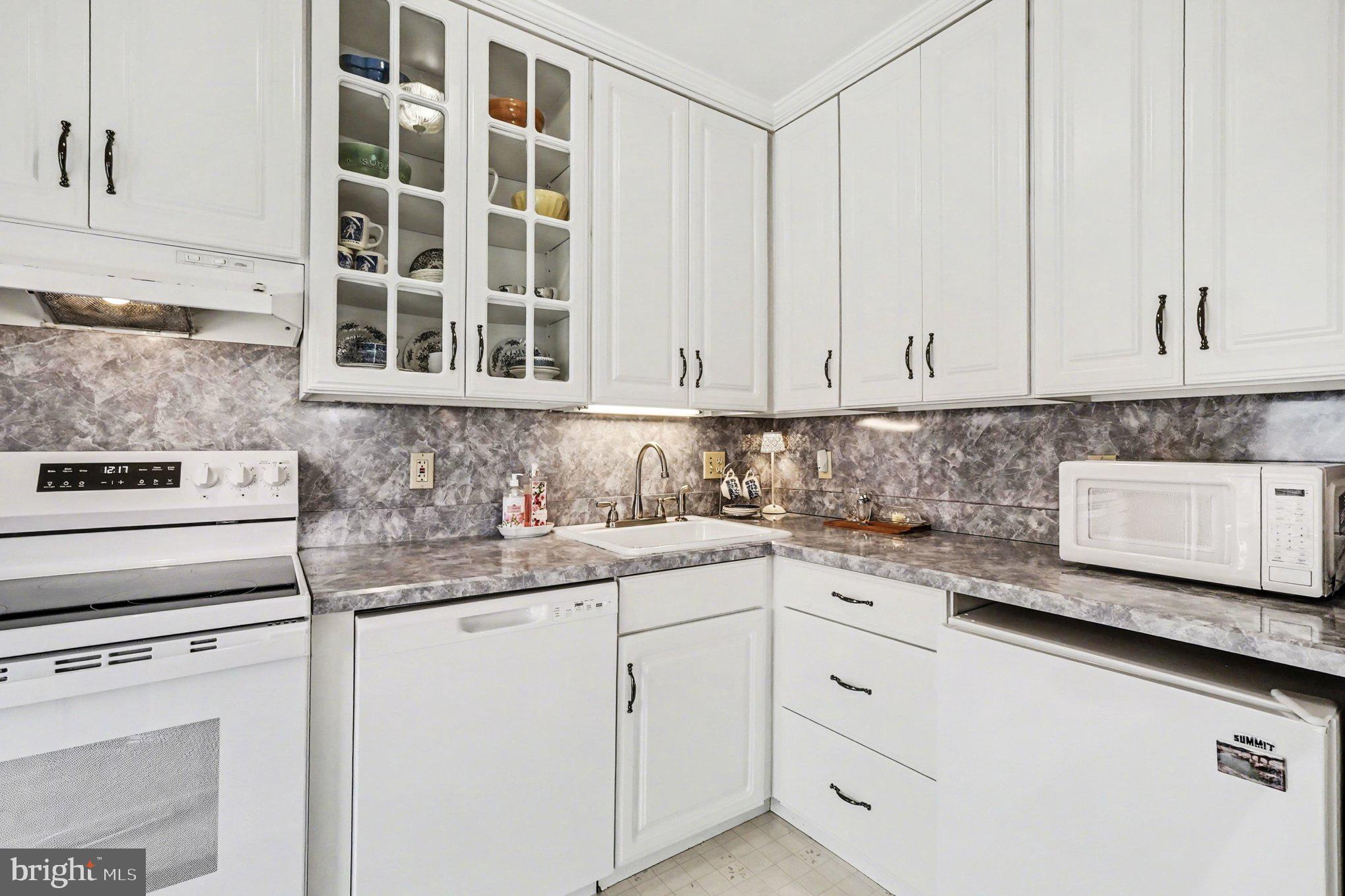 CHESAPEAKE TERRACE - Residential