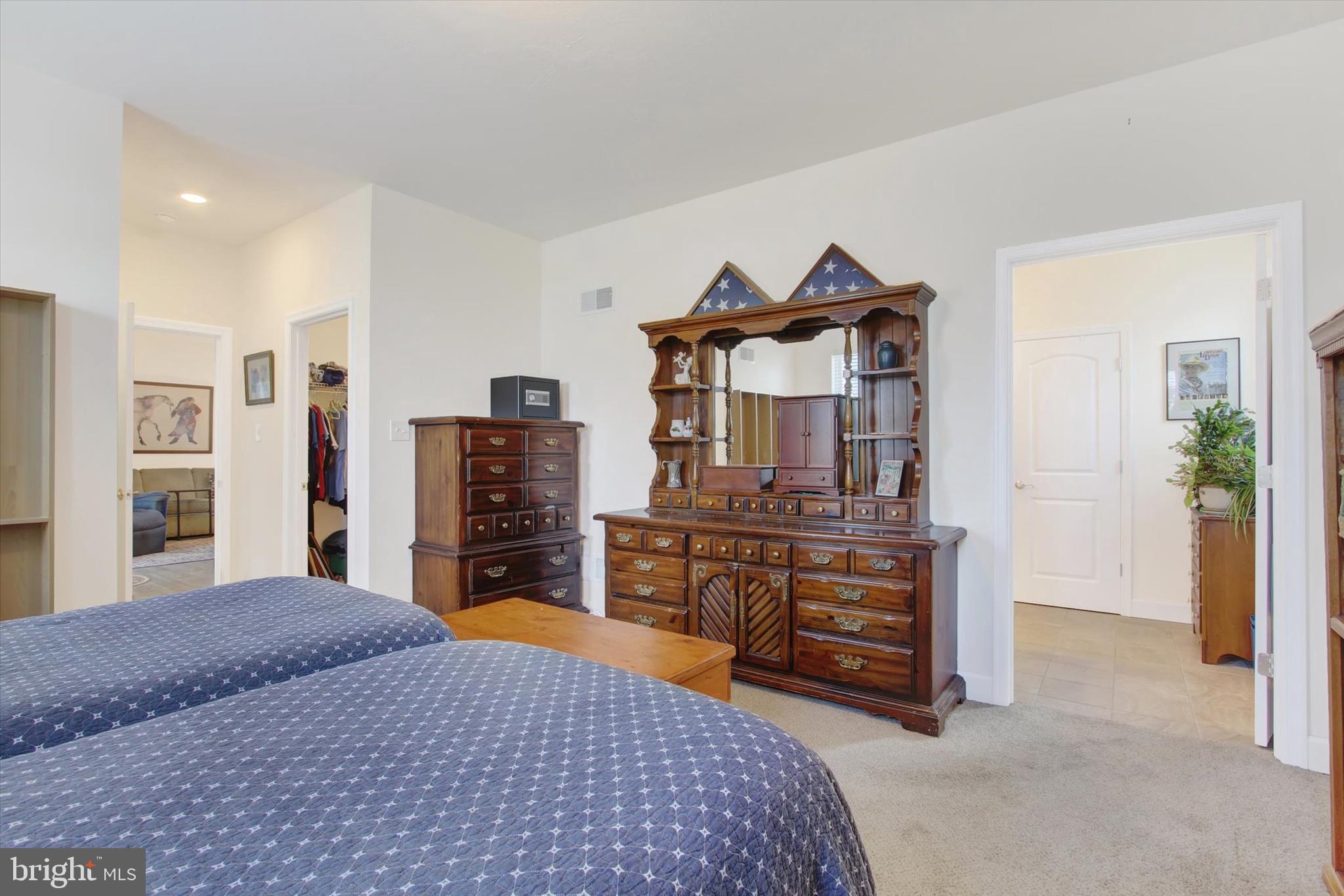 CUMBERLAND VILLAGE - Residential