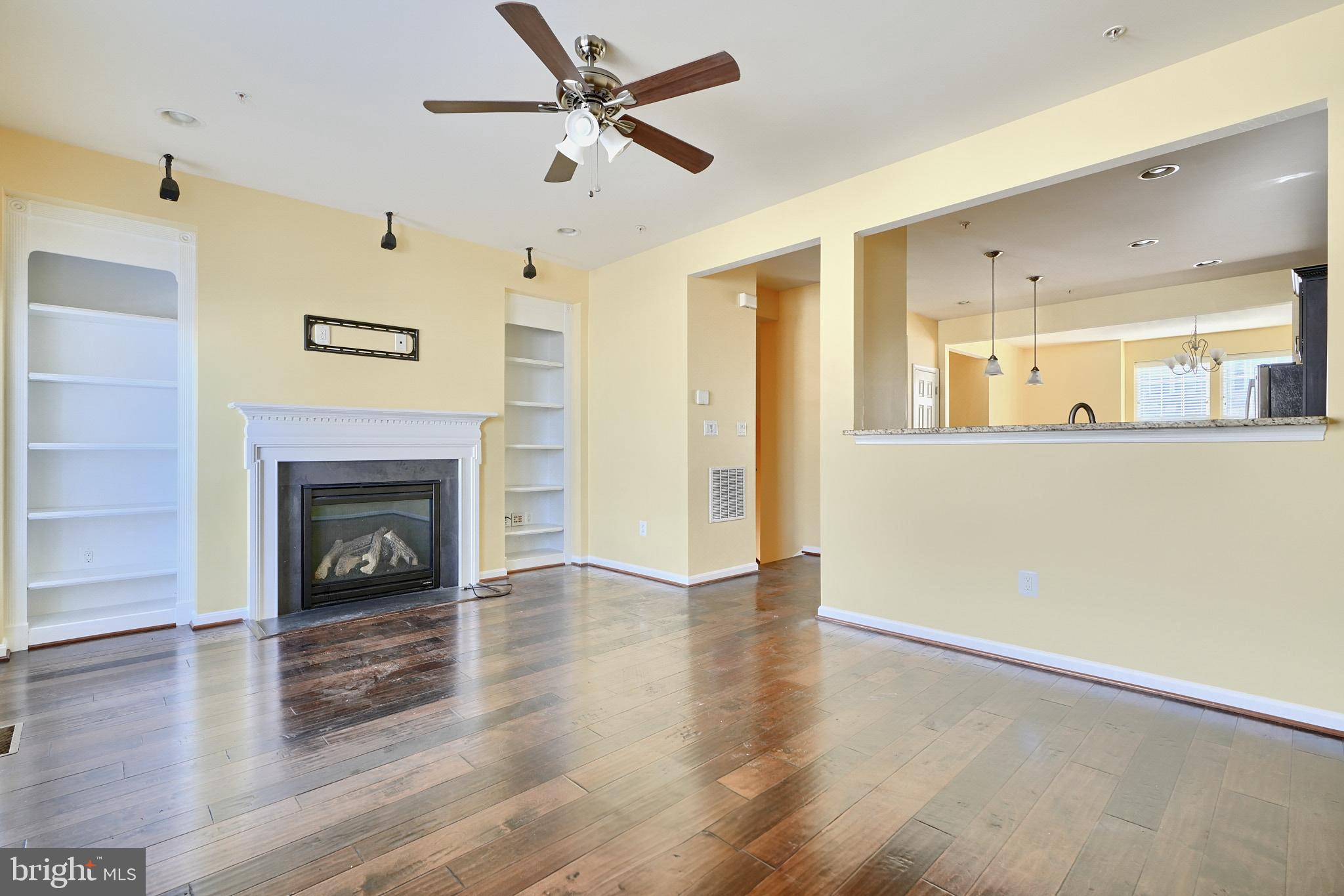 ESPLANADE AT RED RUN - Residential Lease