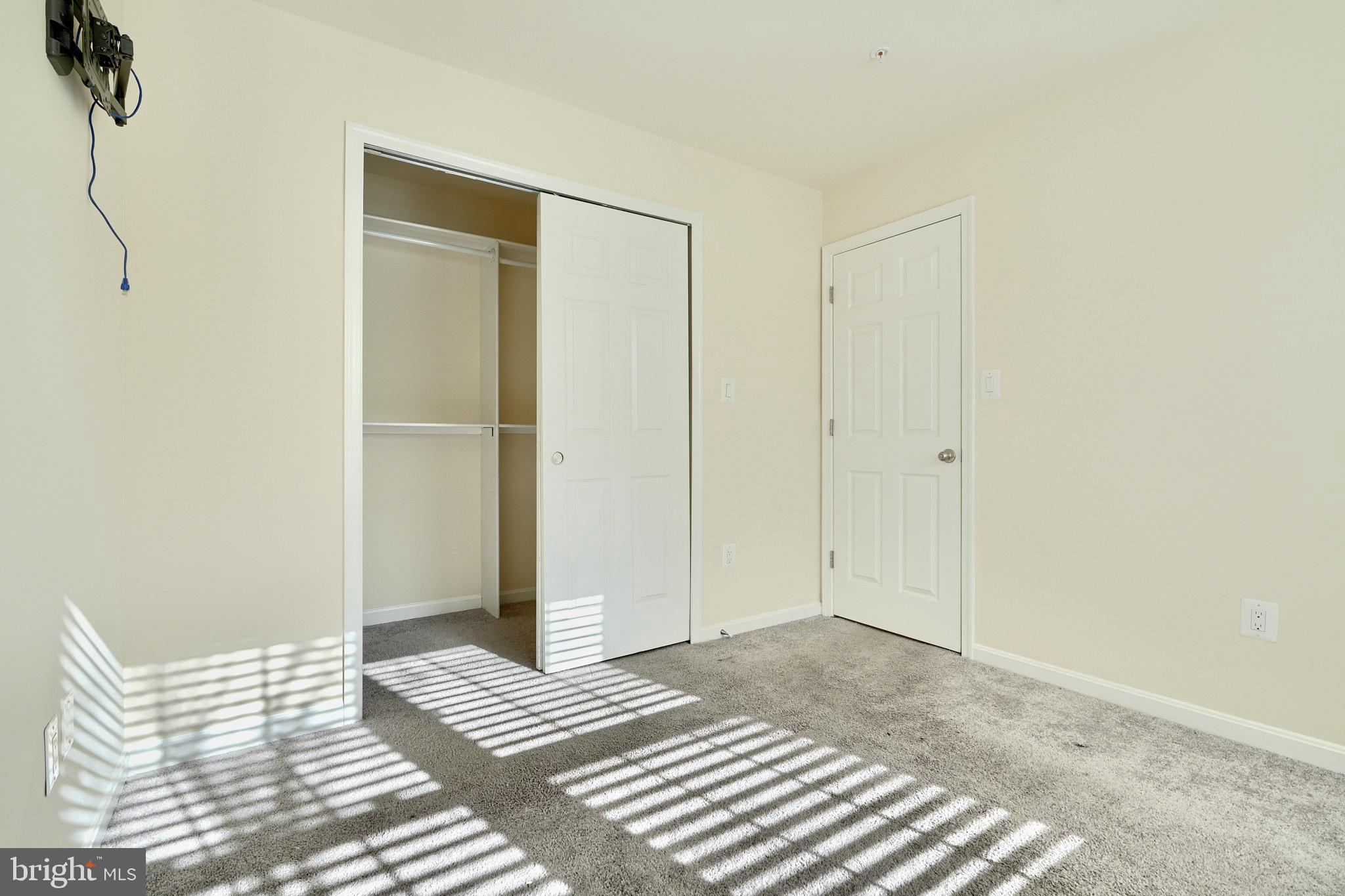 ESPLANADE AT RED RUN - Residential Lease