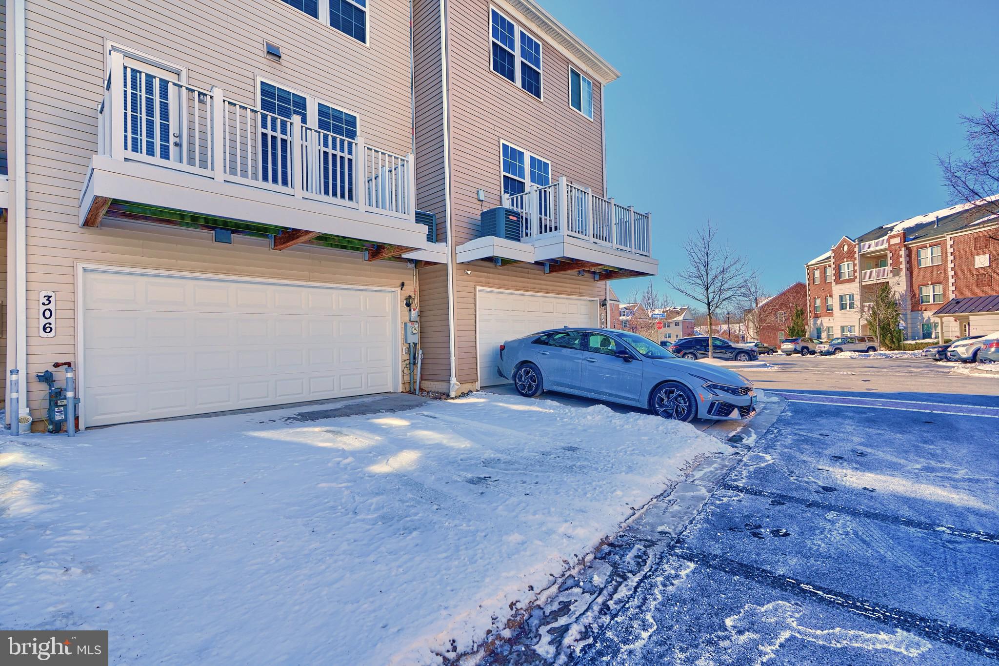 ESPLANADE AT RED RUN - Residential Lease