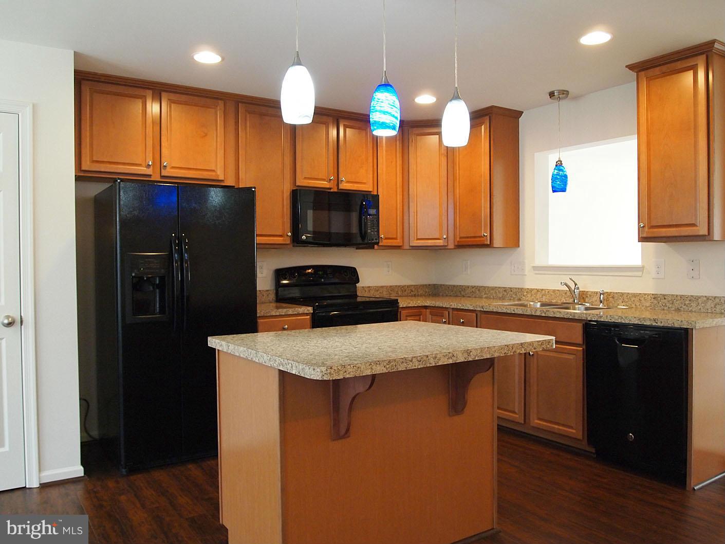 LAKELAND PLACE - Residential