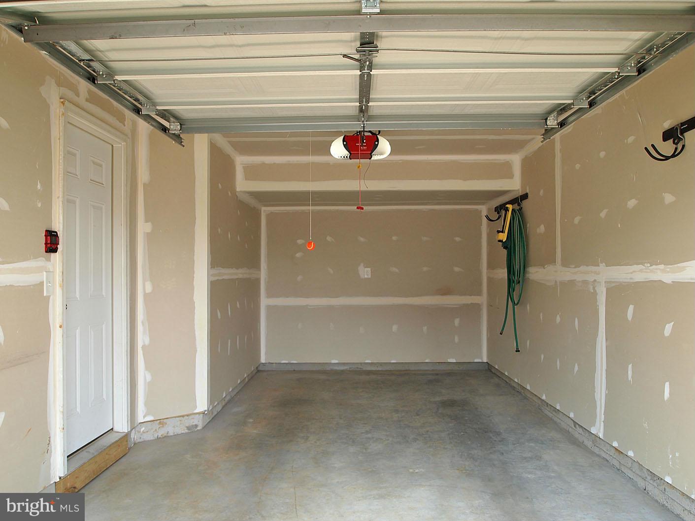 LAKELAND PLACE - Residential