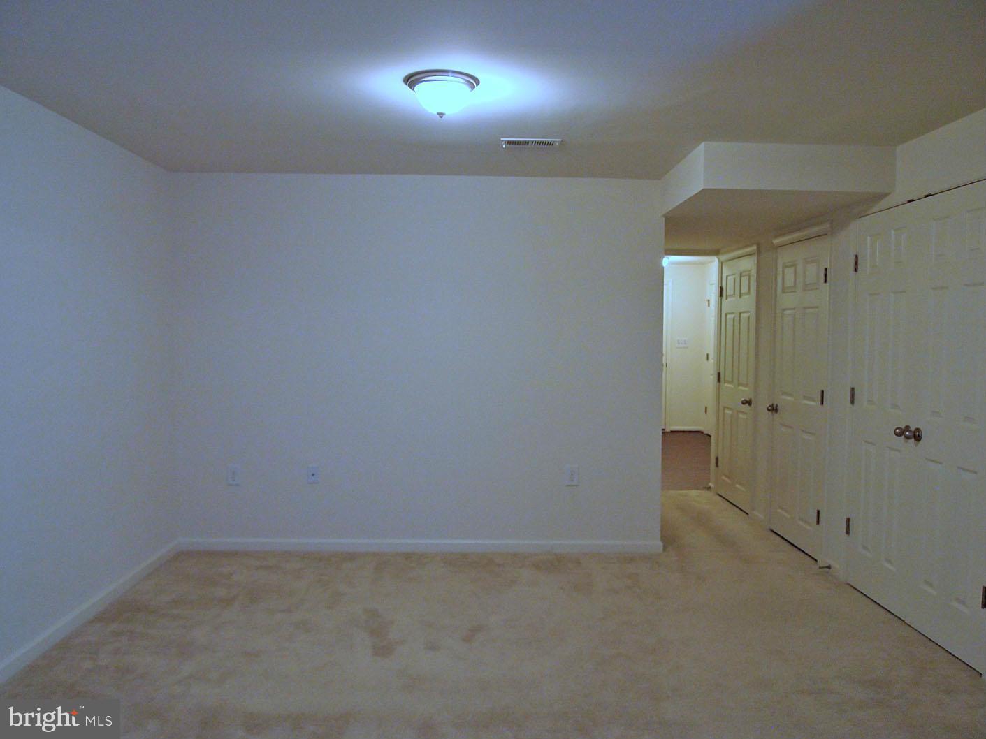 LAKELAND PLACE - Residential