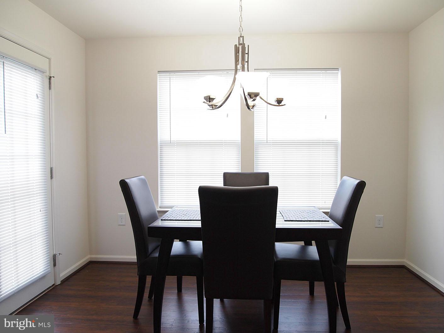 LAKELAND PLACE - Residential