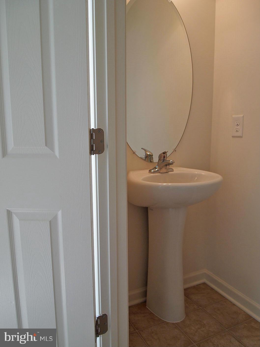 LAKELAND PLACE - Residential